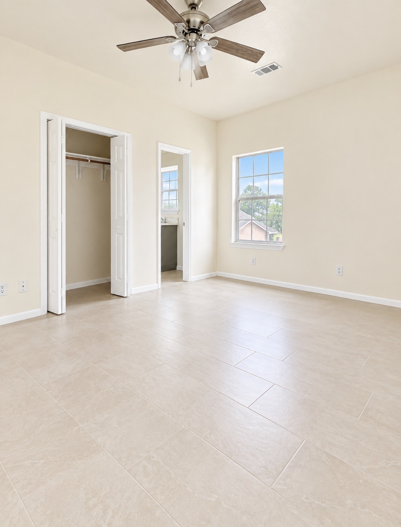 6841 Larkstone Street B Property Photo 7