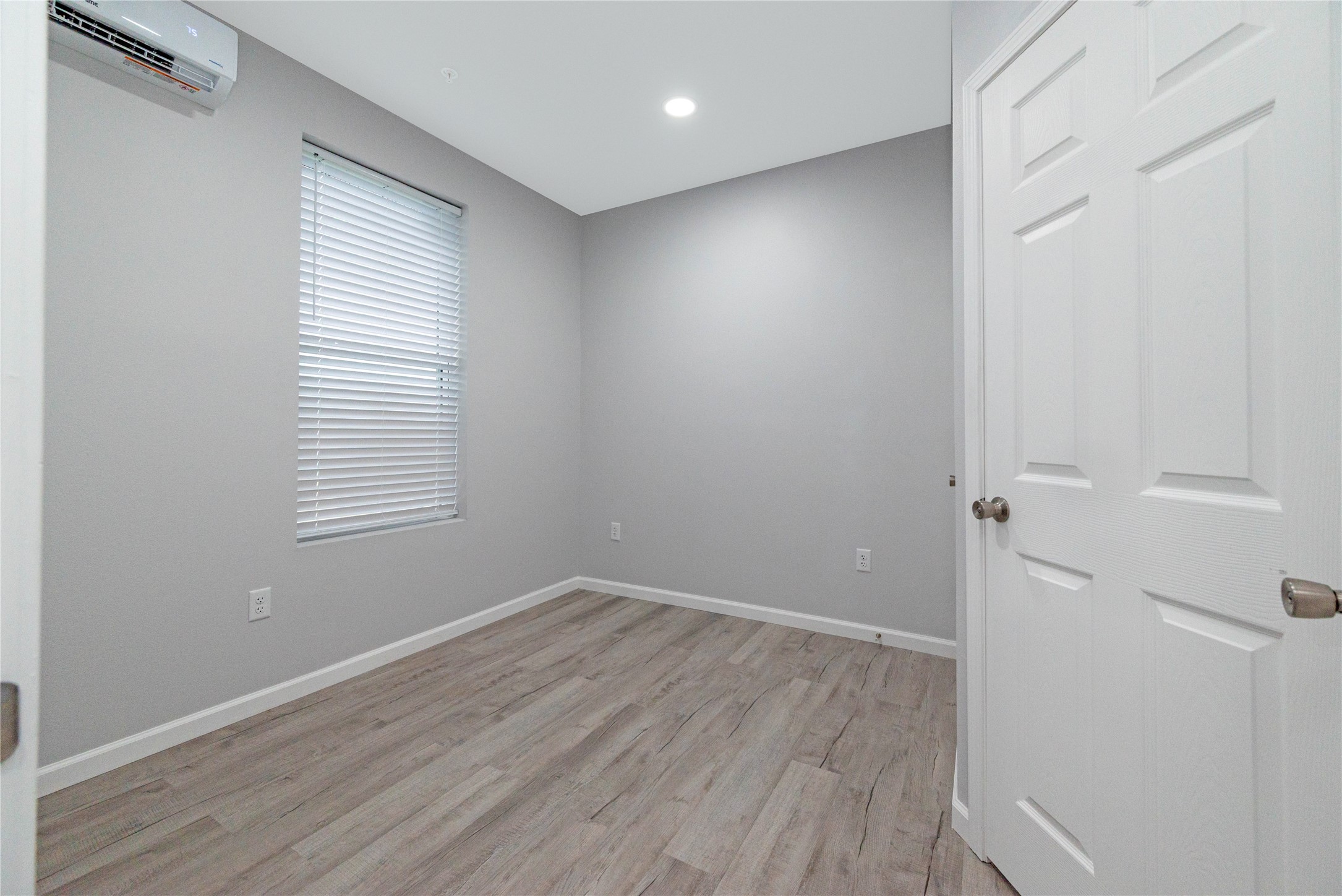 807 Avenue K G Property Photo 5