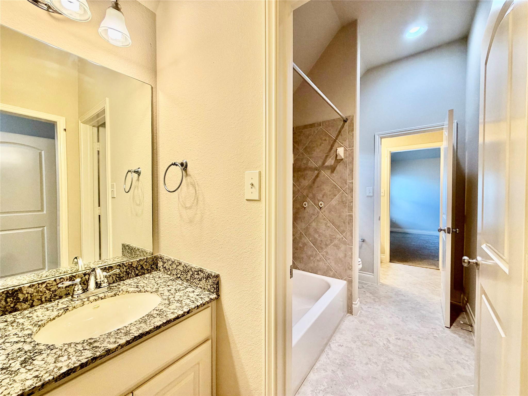 4103 Pebble Heights Lane Property Photo 26
