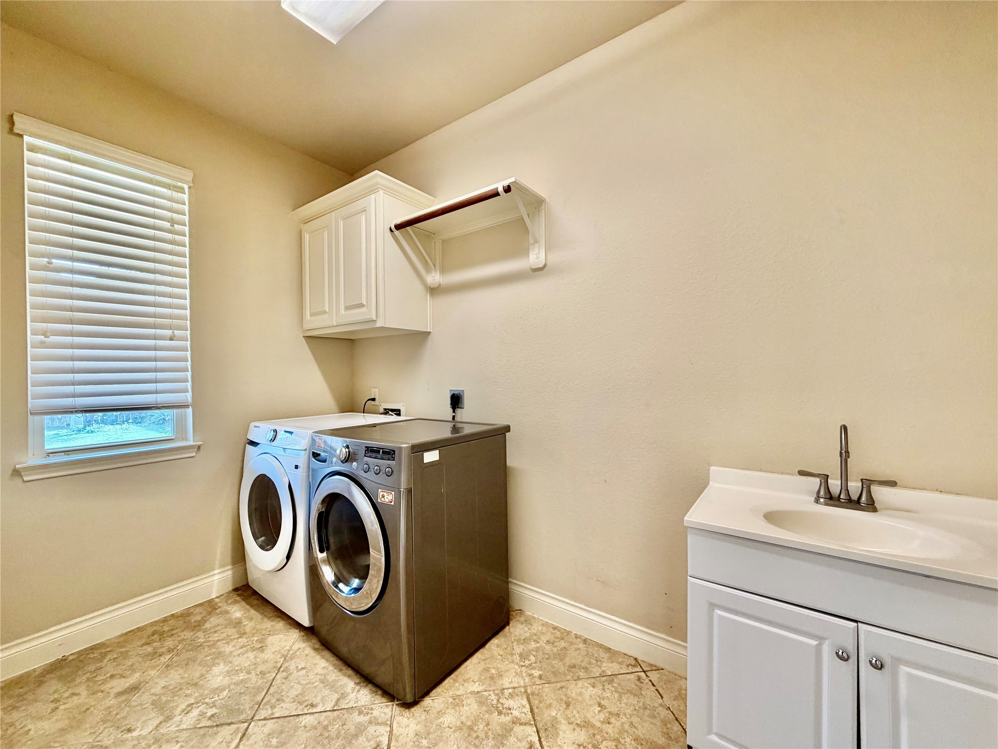 4103 Pebble Heights Lane Property Photo 33
