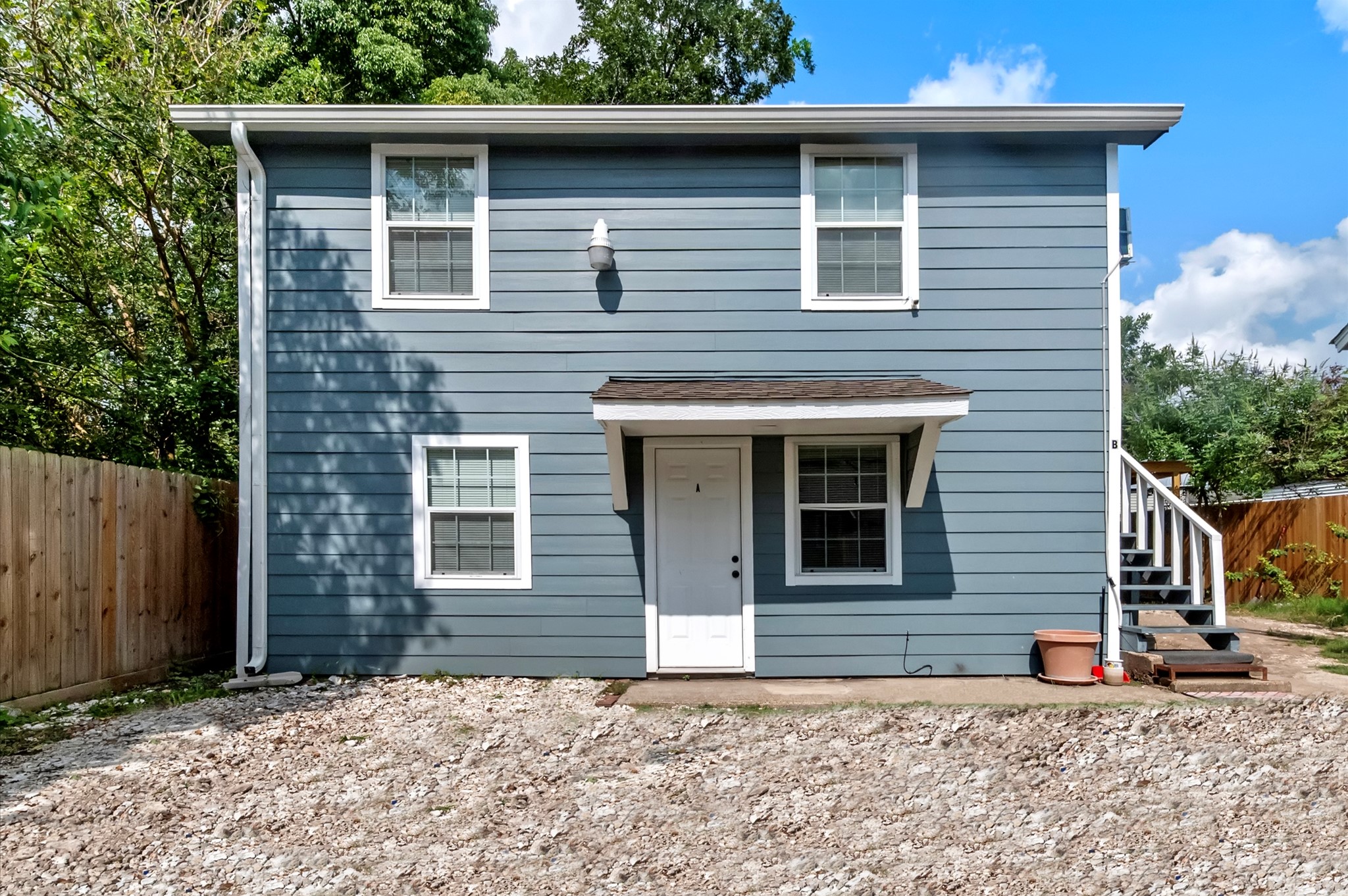 412 Randall Street A Property Photo 9
