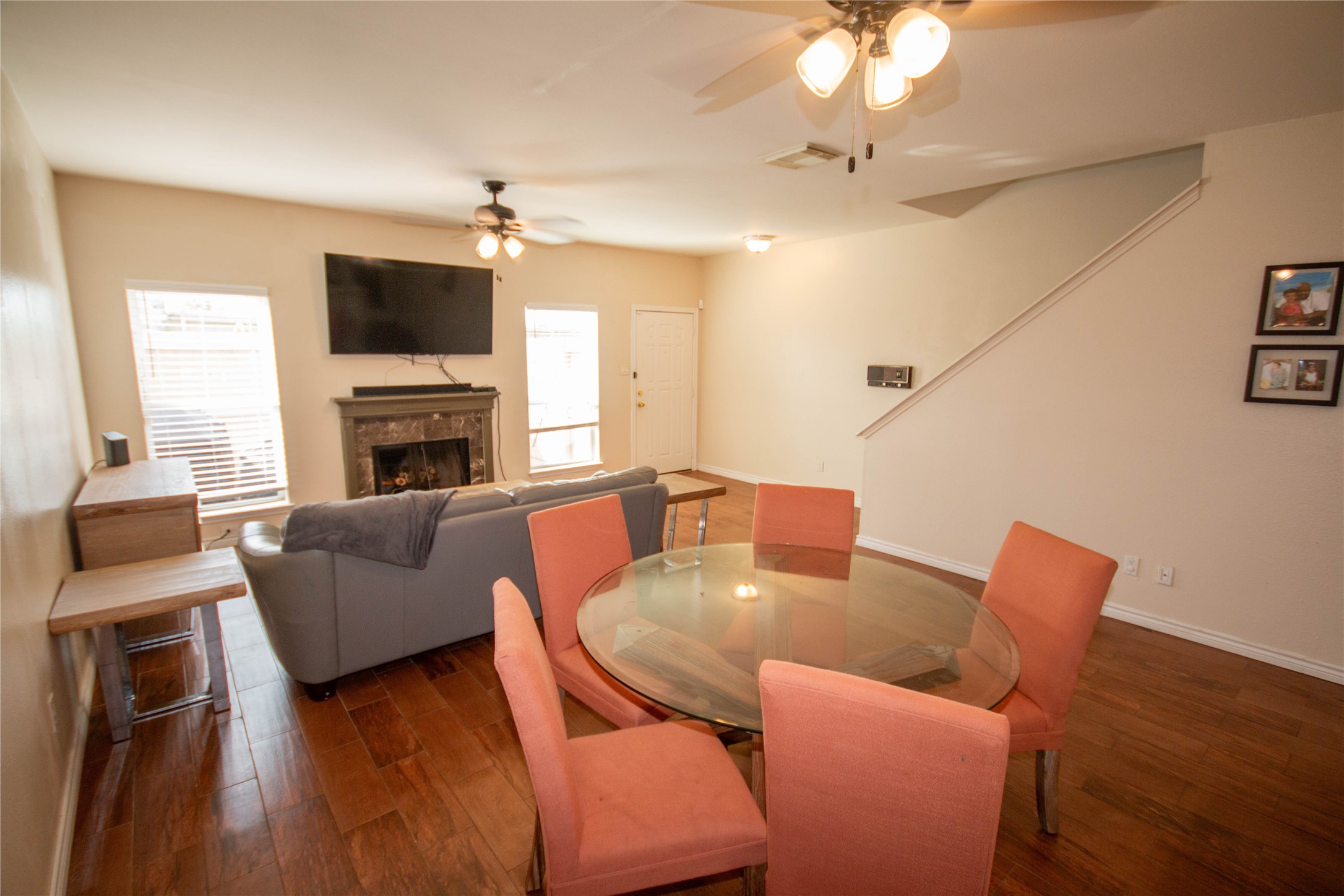 3024 Holly Hall Street Property Photo 4