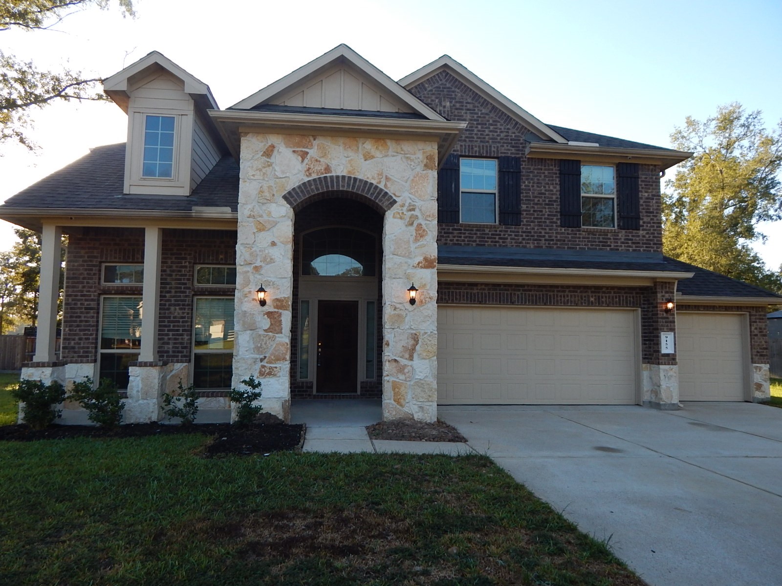 9155 White Tail Drive Property Photo 1