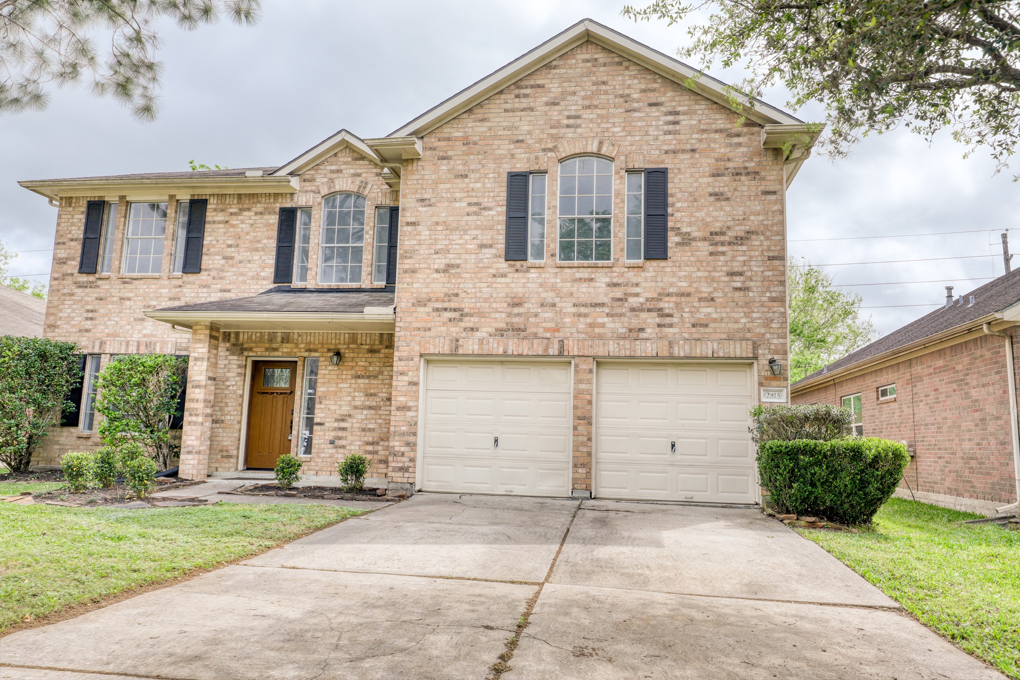 2815 Foxden Drive Property Photo
