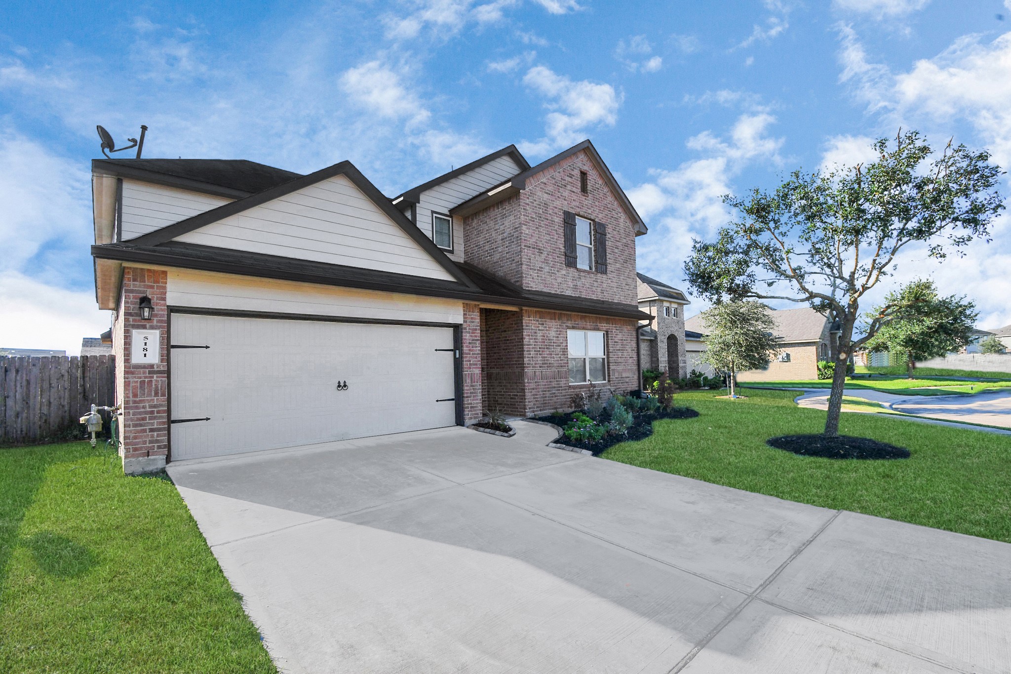 5181 Kendall Cove Court Property Photo