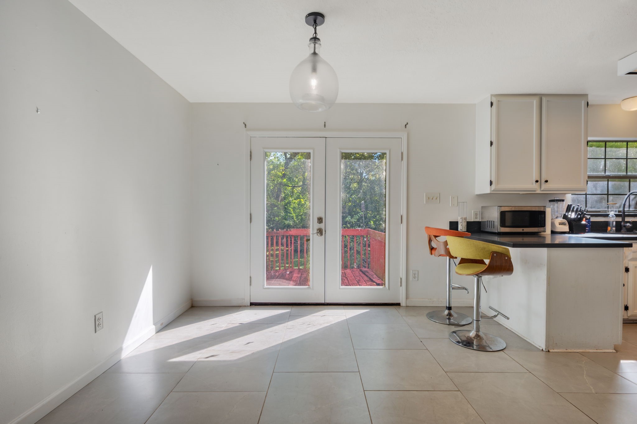 827 Vine Street Property Photo 10