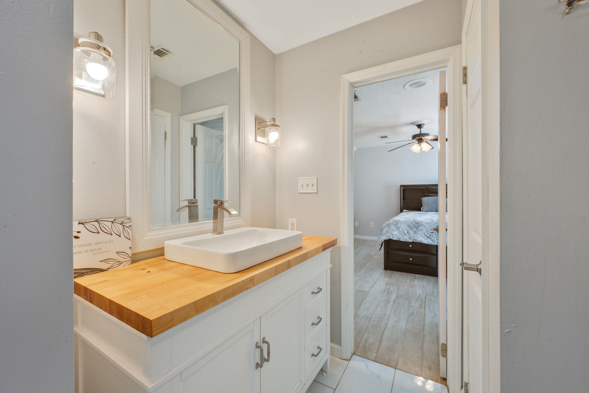 827 Vine Street Property Photo 18