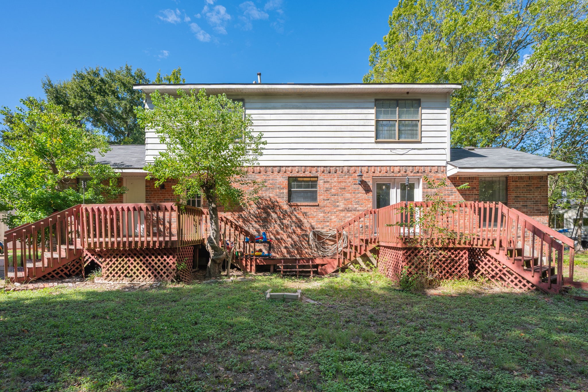 827 Vine Street Property Photo 23