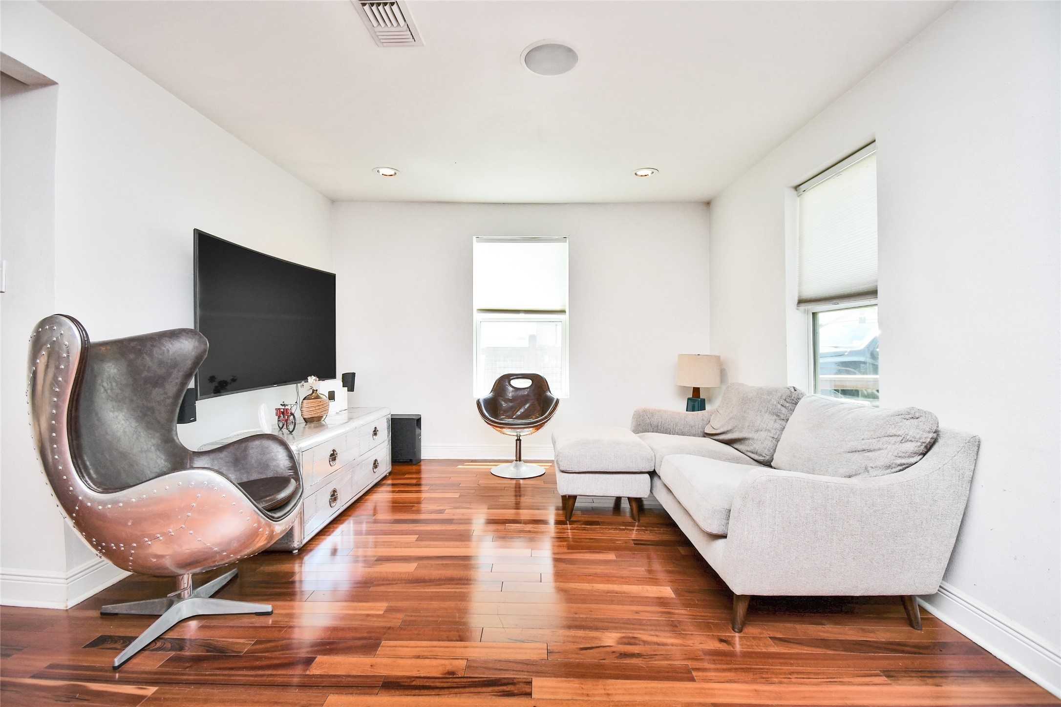 1204 Archer St Property Photo 10