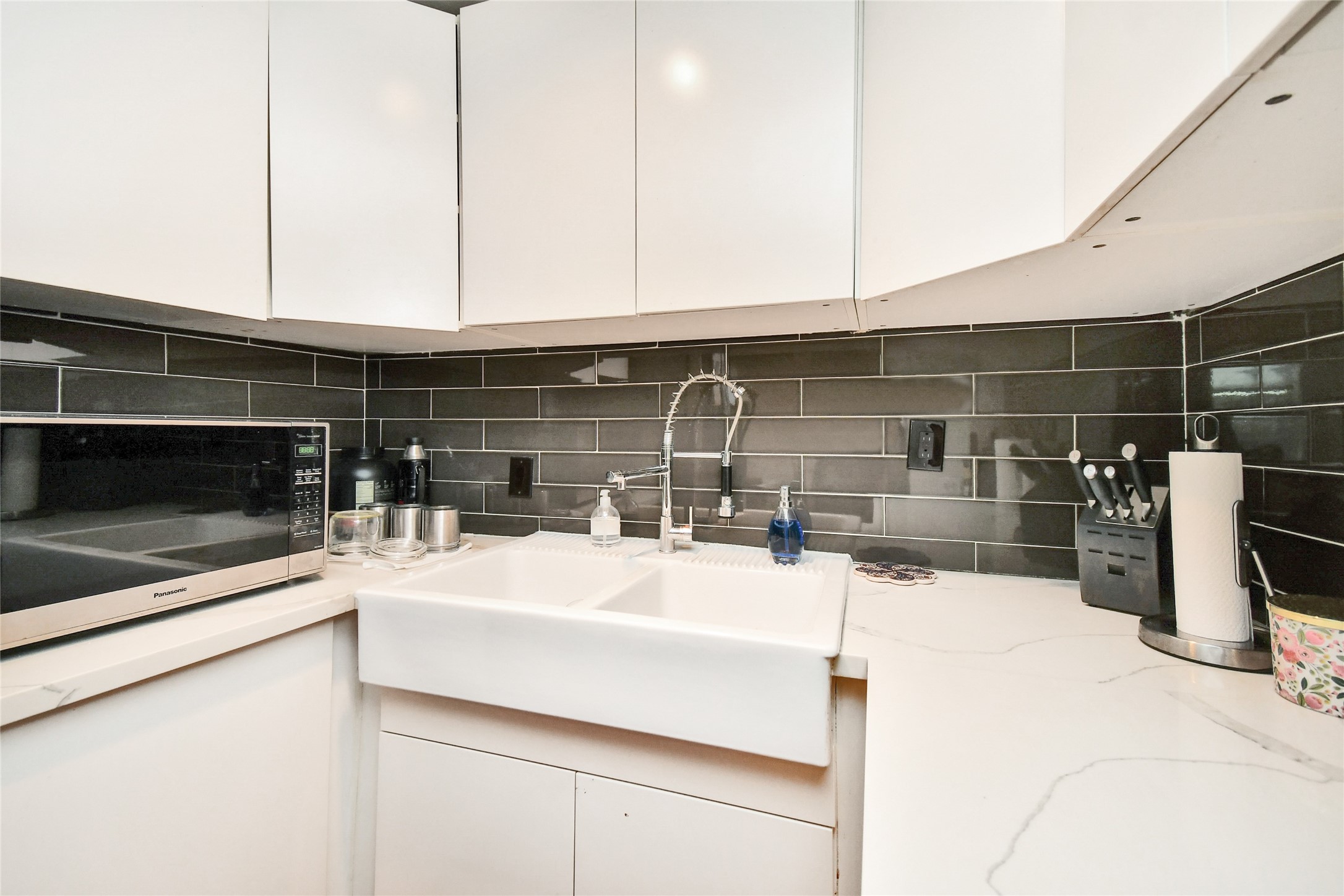 1204 Archer St Property Photo 23