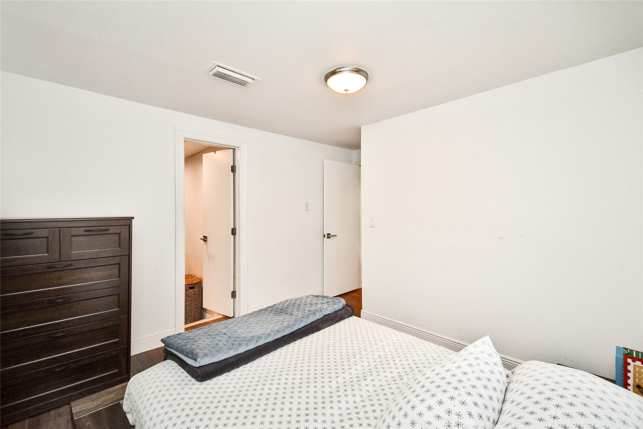 1204 Archer St Property Photo 29