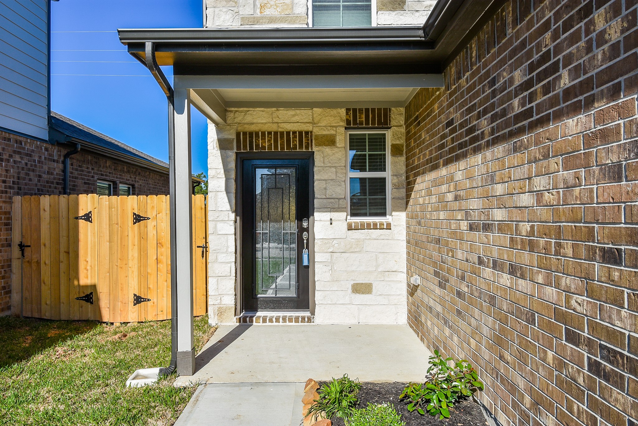 5723 Fresh View Court Property Photo 3