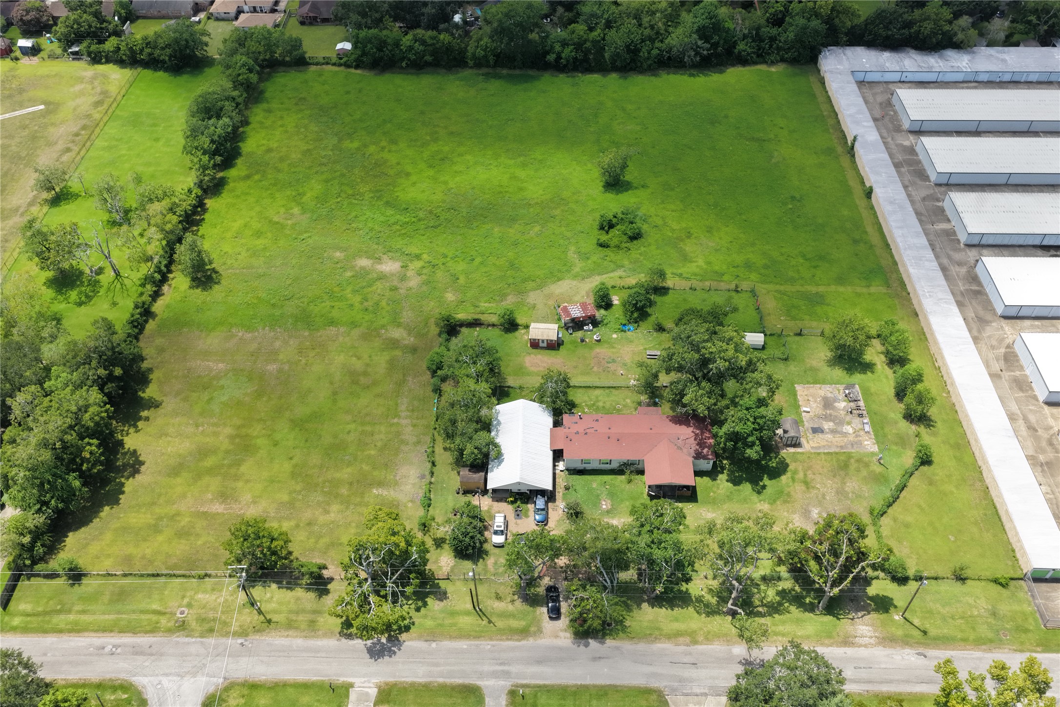 1500 S Durant Street Property Photo 2