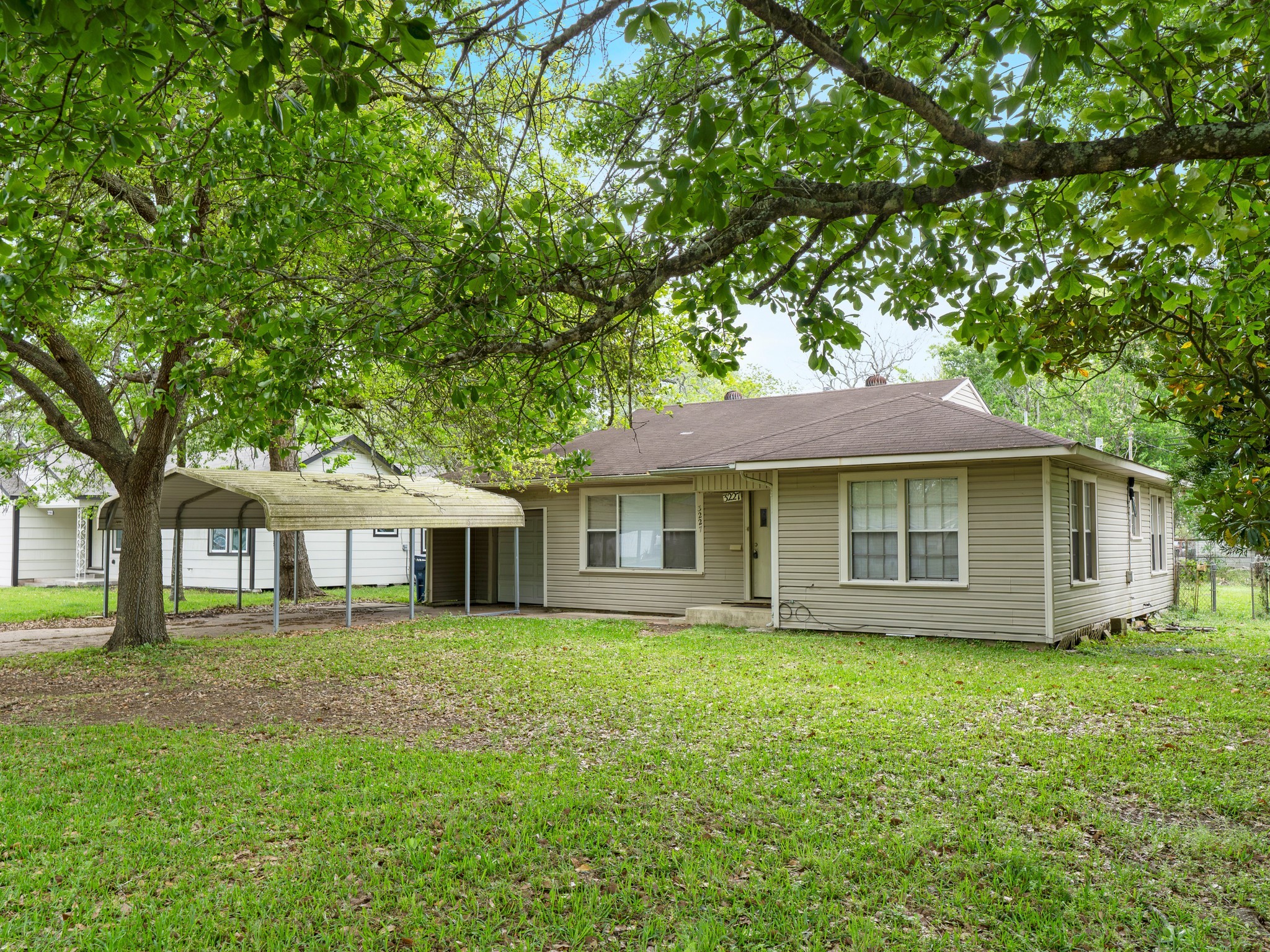 3227 12th Street Property Photo