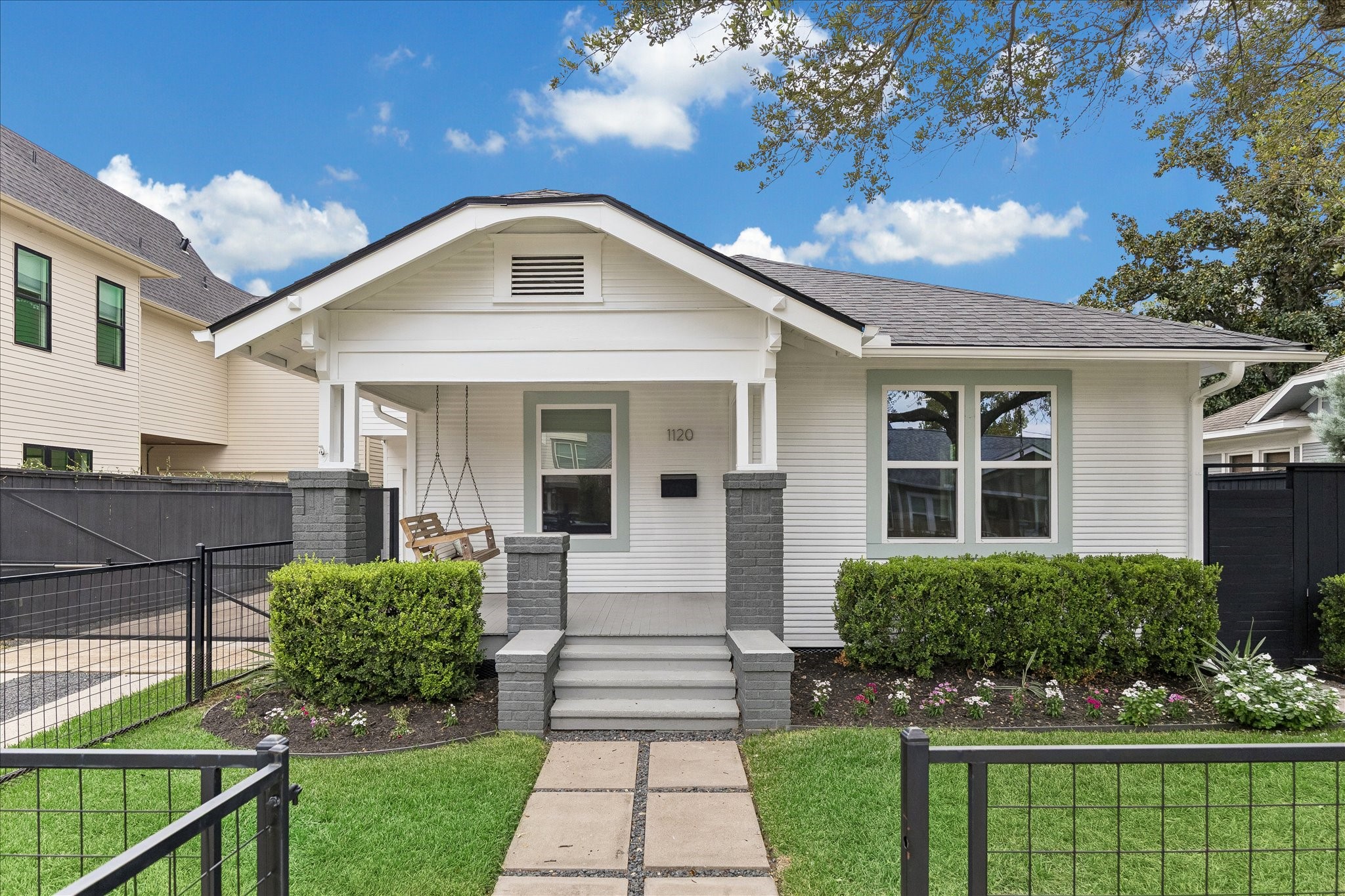 1120 Highland Street Property Photo 1