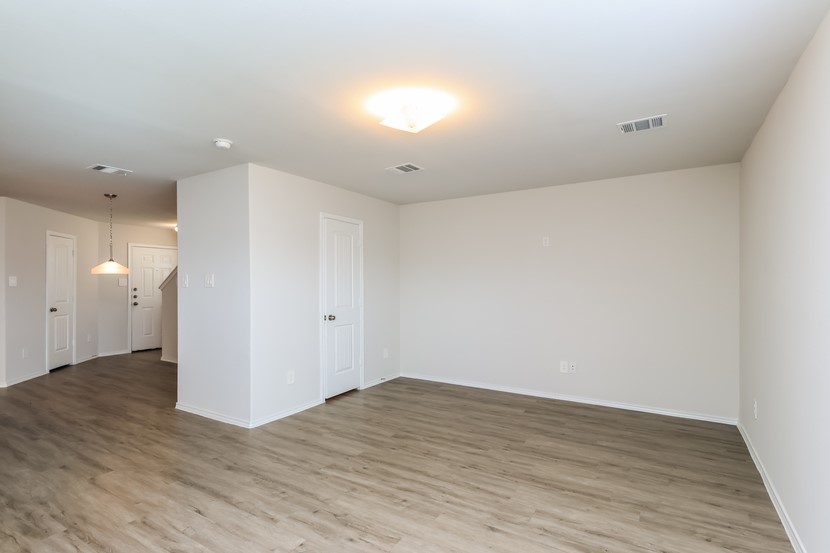 21843 King Heights Lane Property Photo 4