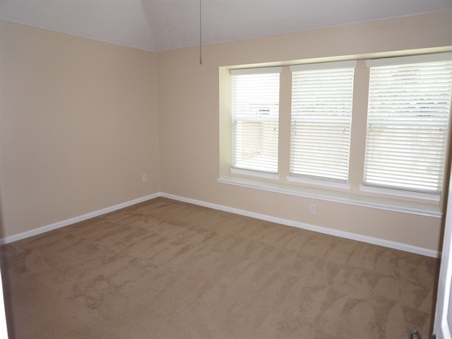 24230 Pine Canyon Falls Property Photo 6