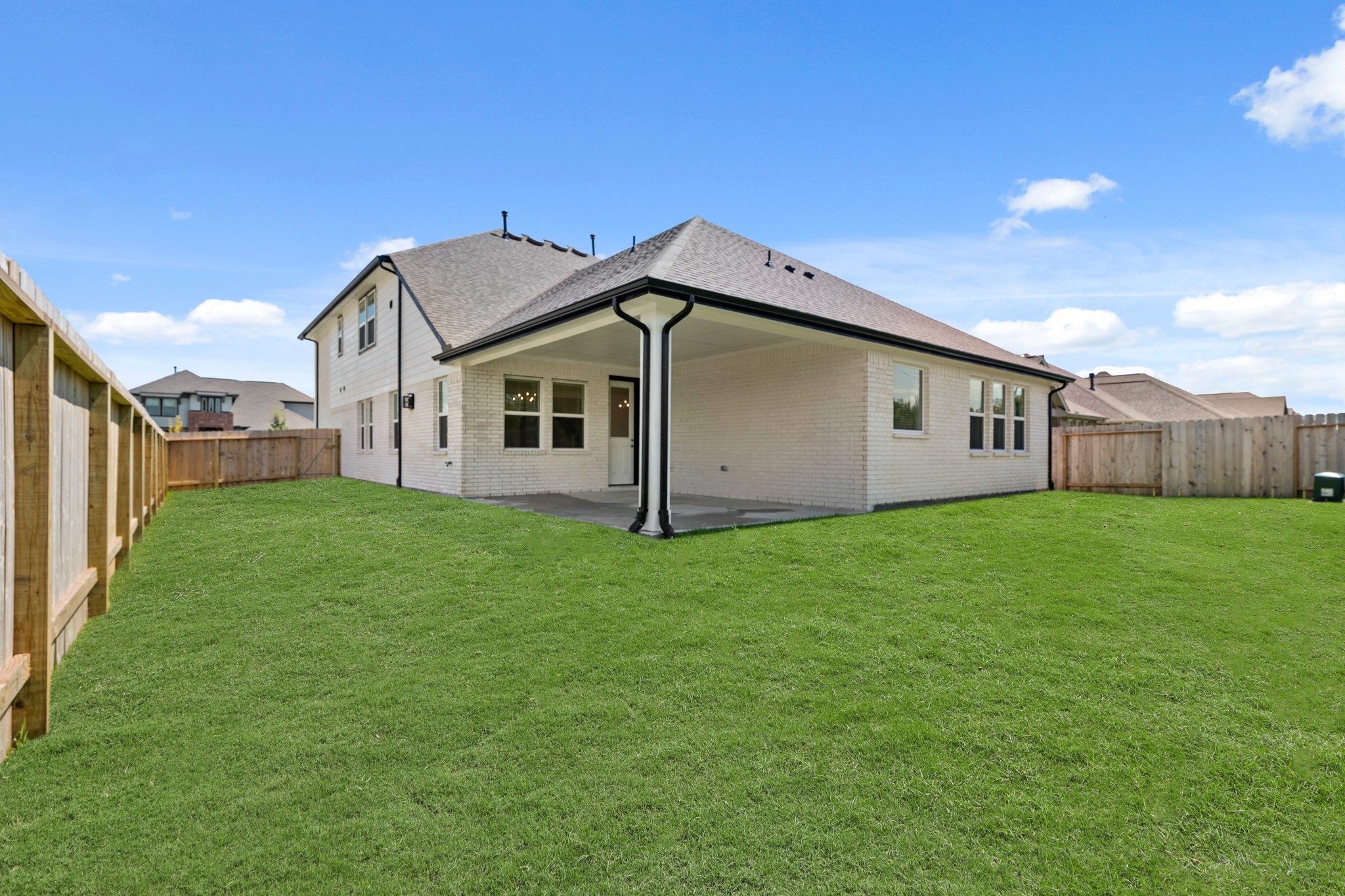 902 Hooks Trail Property Photo 2