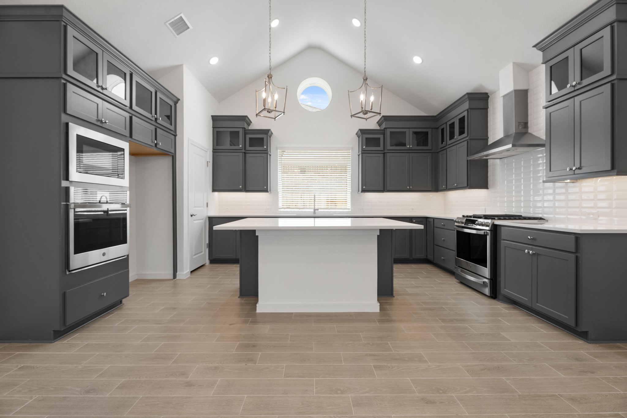 902 Hooks Trail Property Photo 8