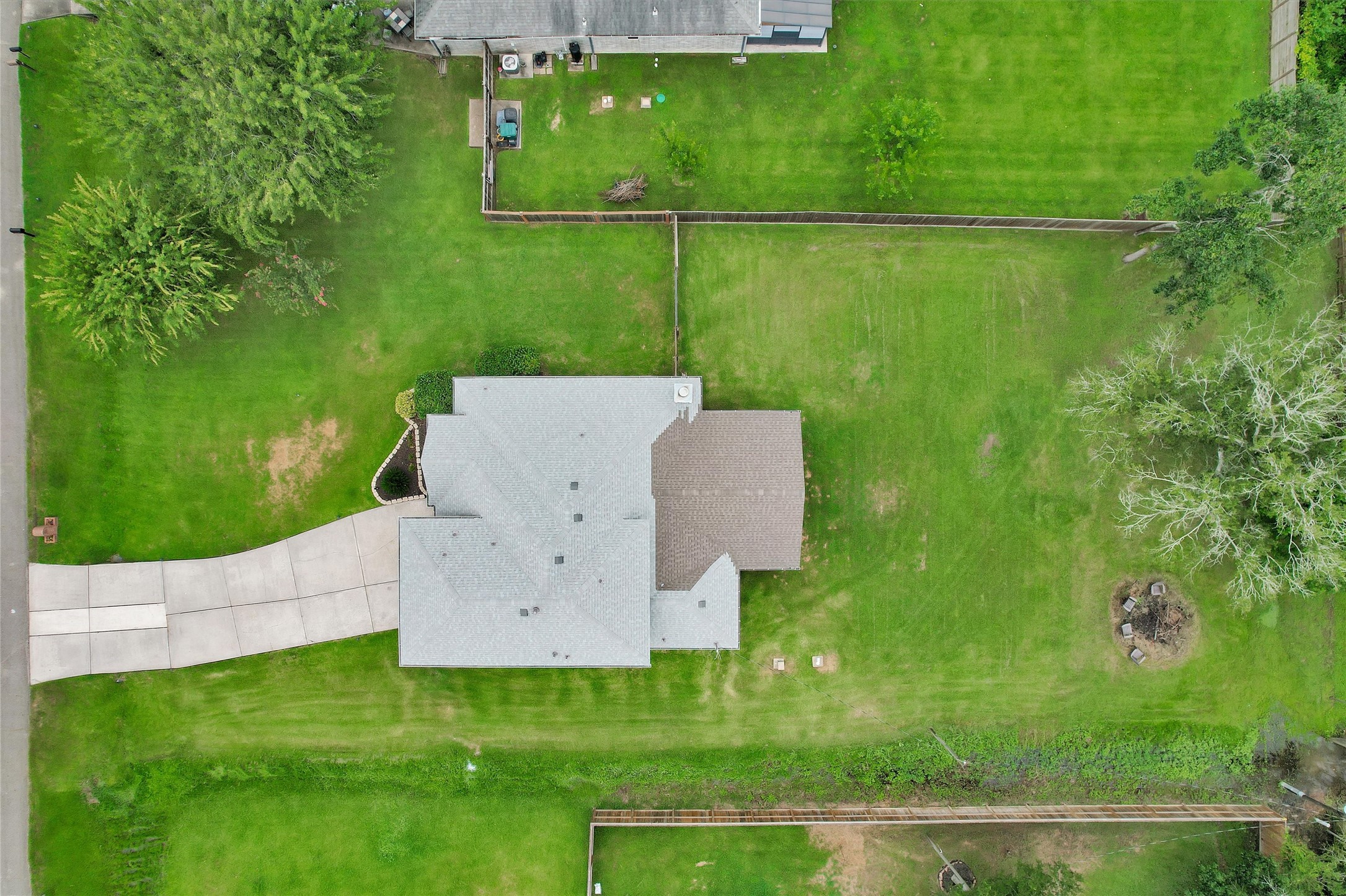 7223 Wedgewood Drive Property Photo 3