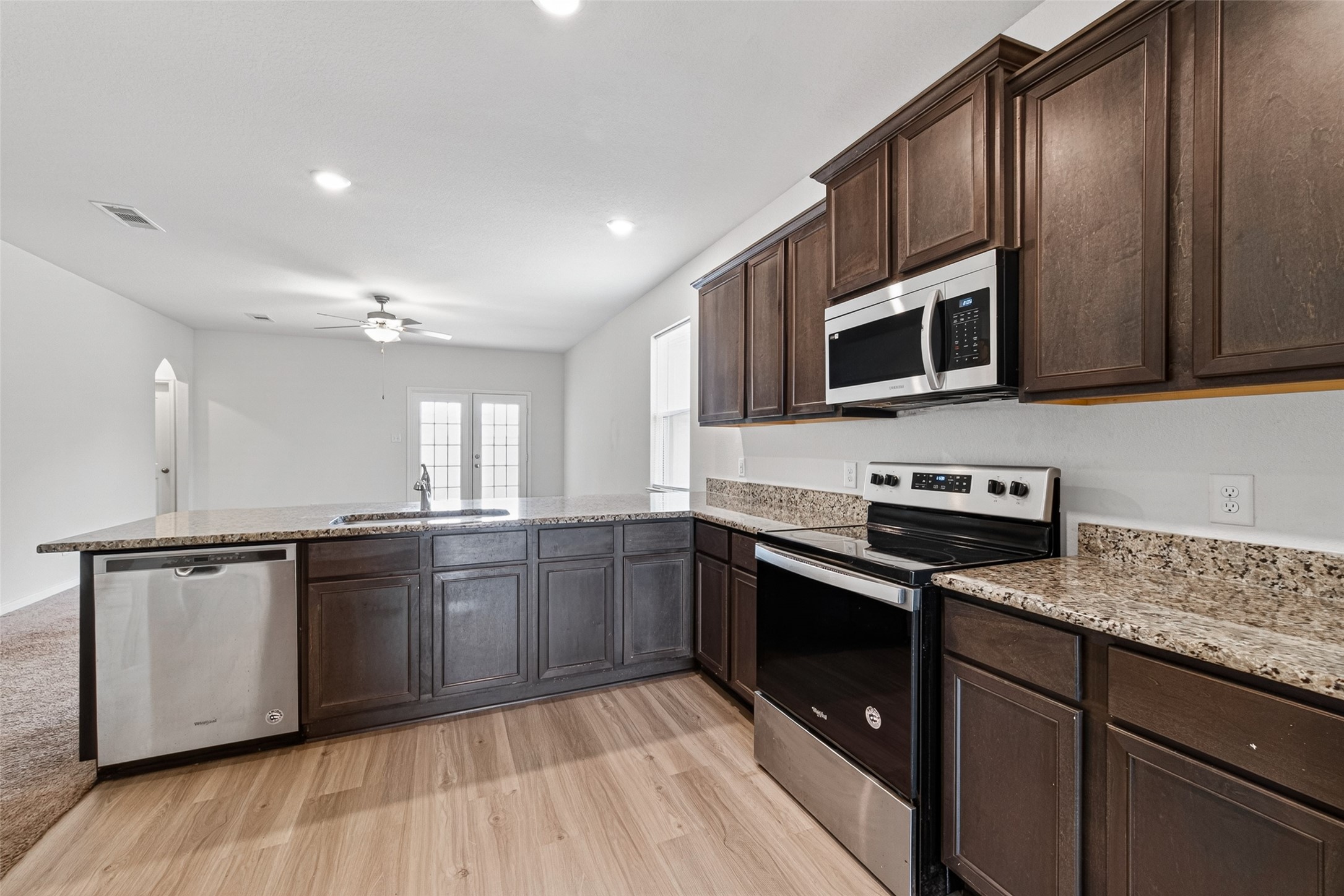 2112 Mule Ridge Drive Property Photo 10