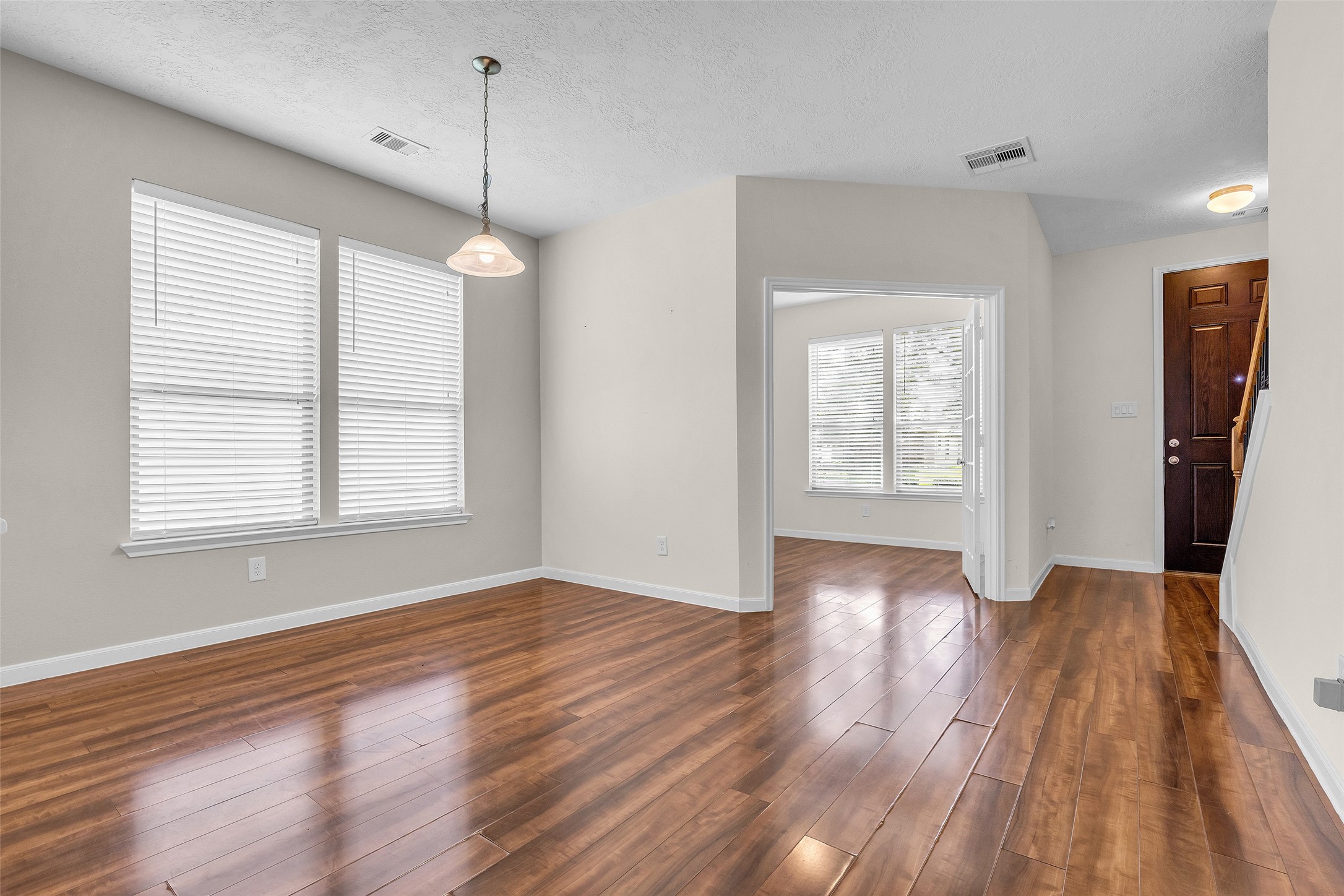6719 Path Way Court Property Photo 8