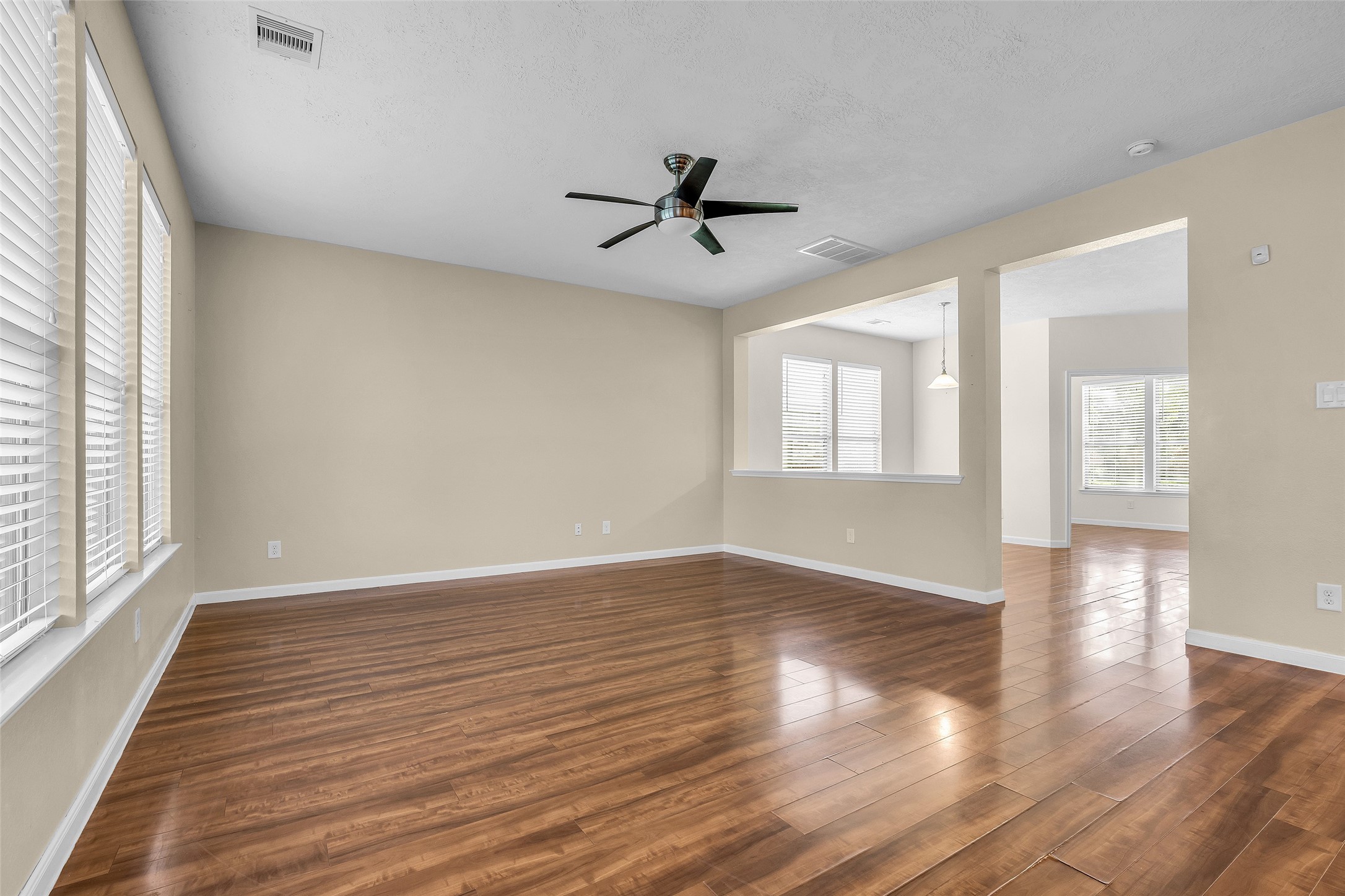 6719 Path Way Court Property Photo 14
