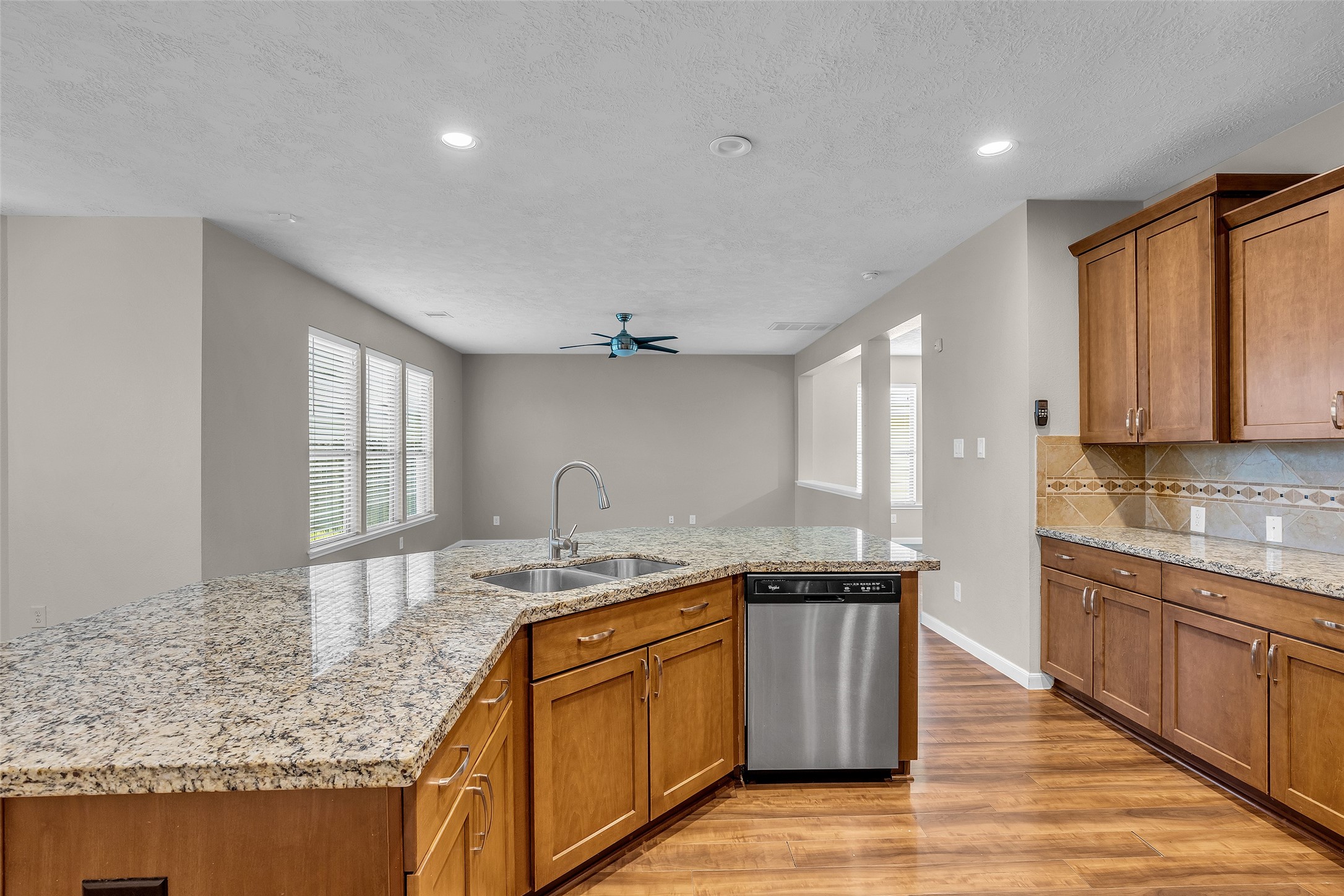 6719 Path Way Court Property Photo 22