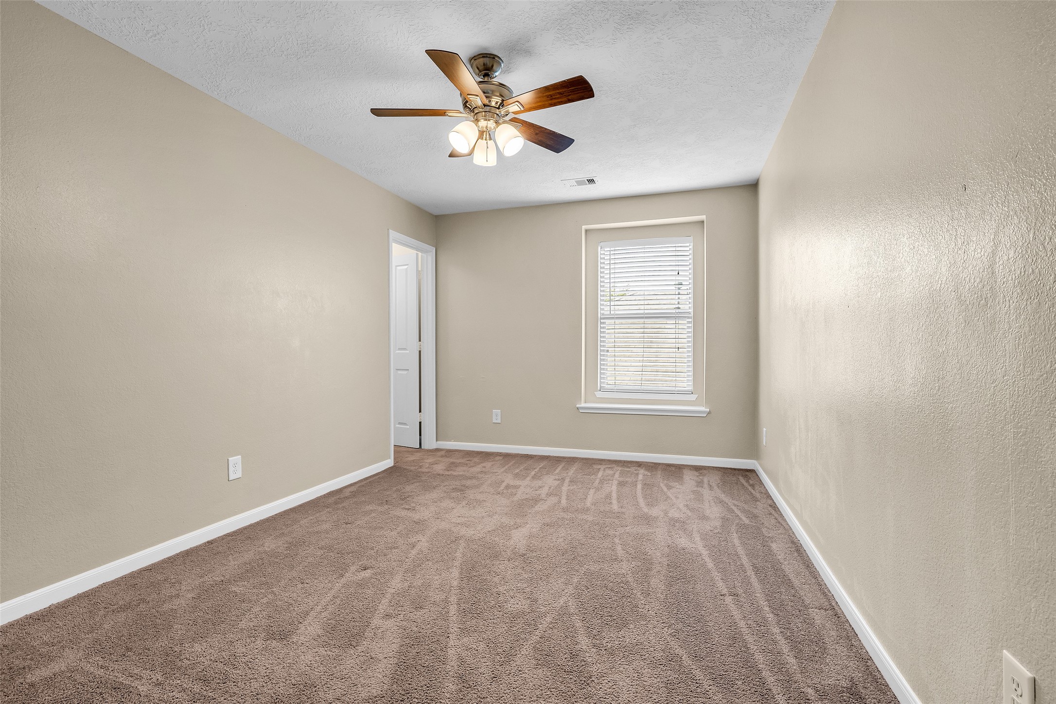 6719 Path Way Court Property Photo 36