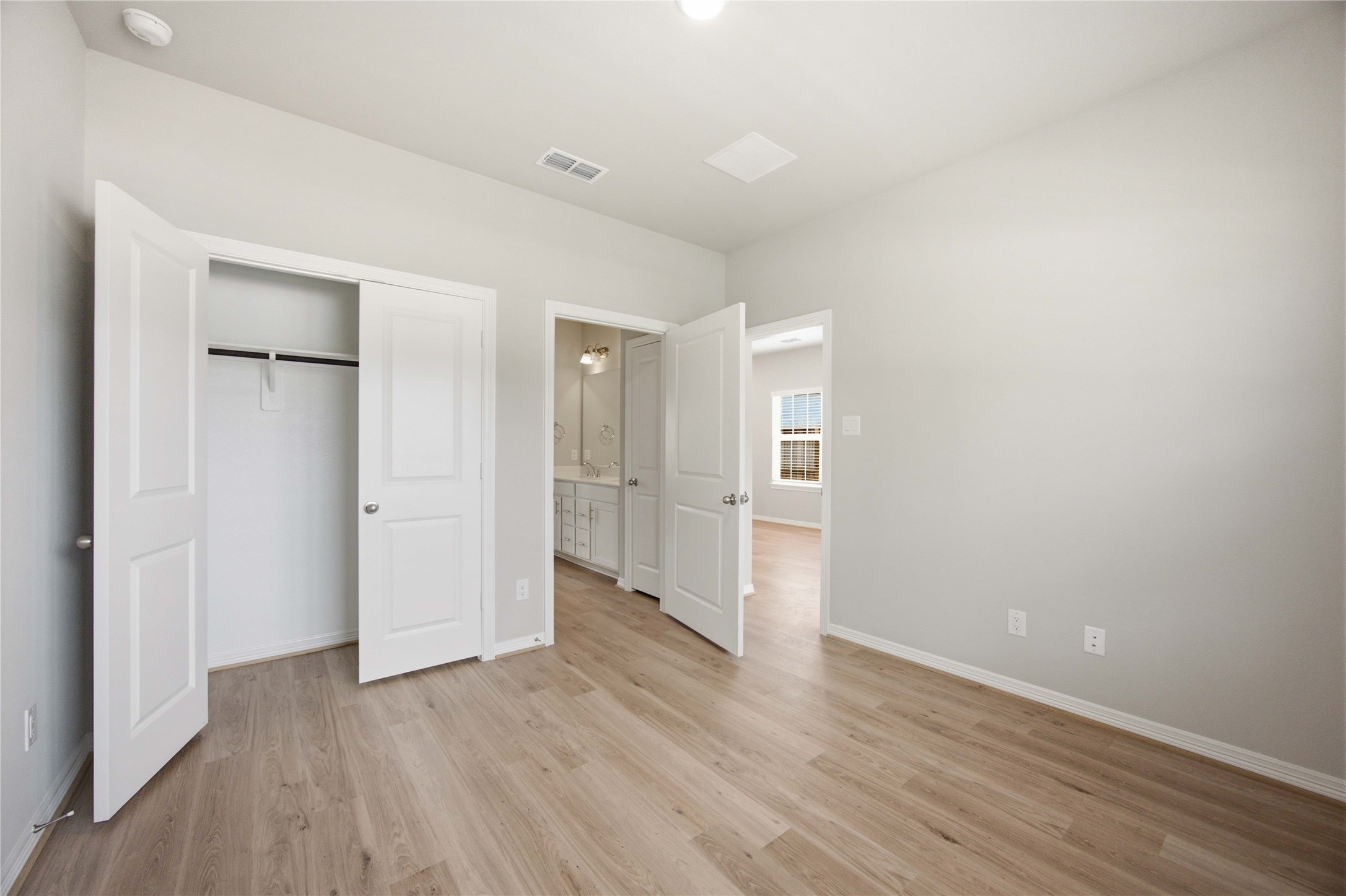 6423 Paris Street Property Photo 21