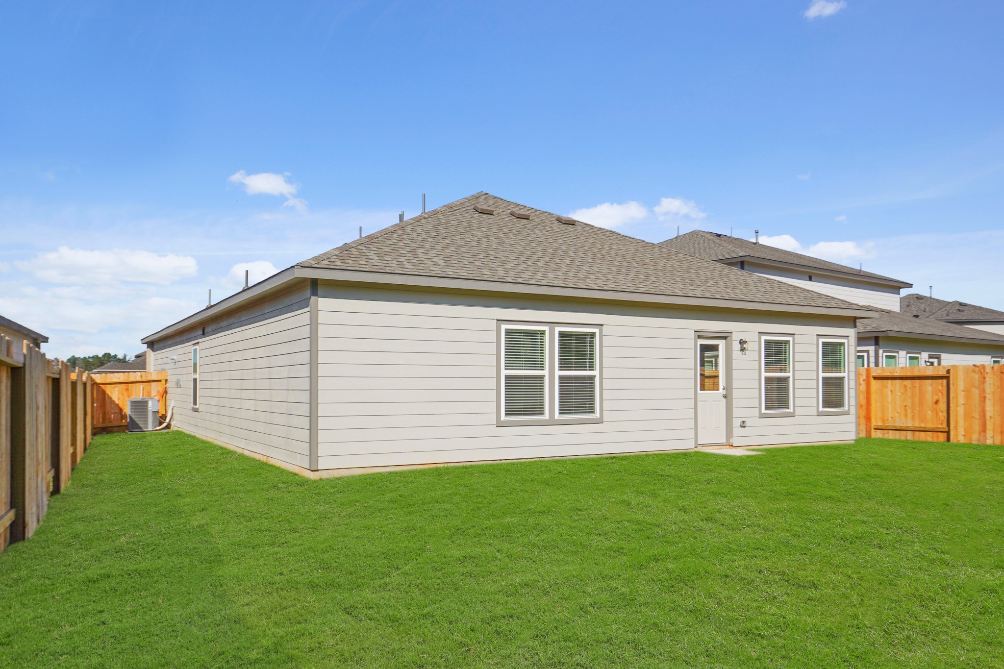 17022 Hazelnut Drive Property Photo 20