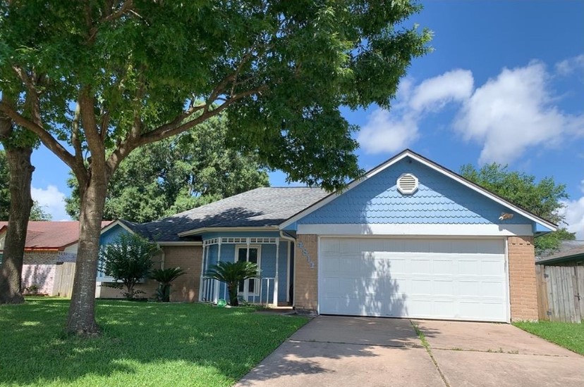 4811 Kentwalk Drive Property Photo 2
