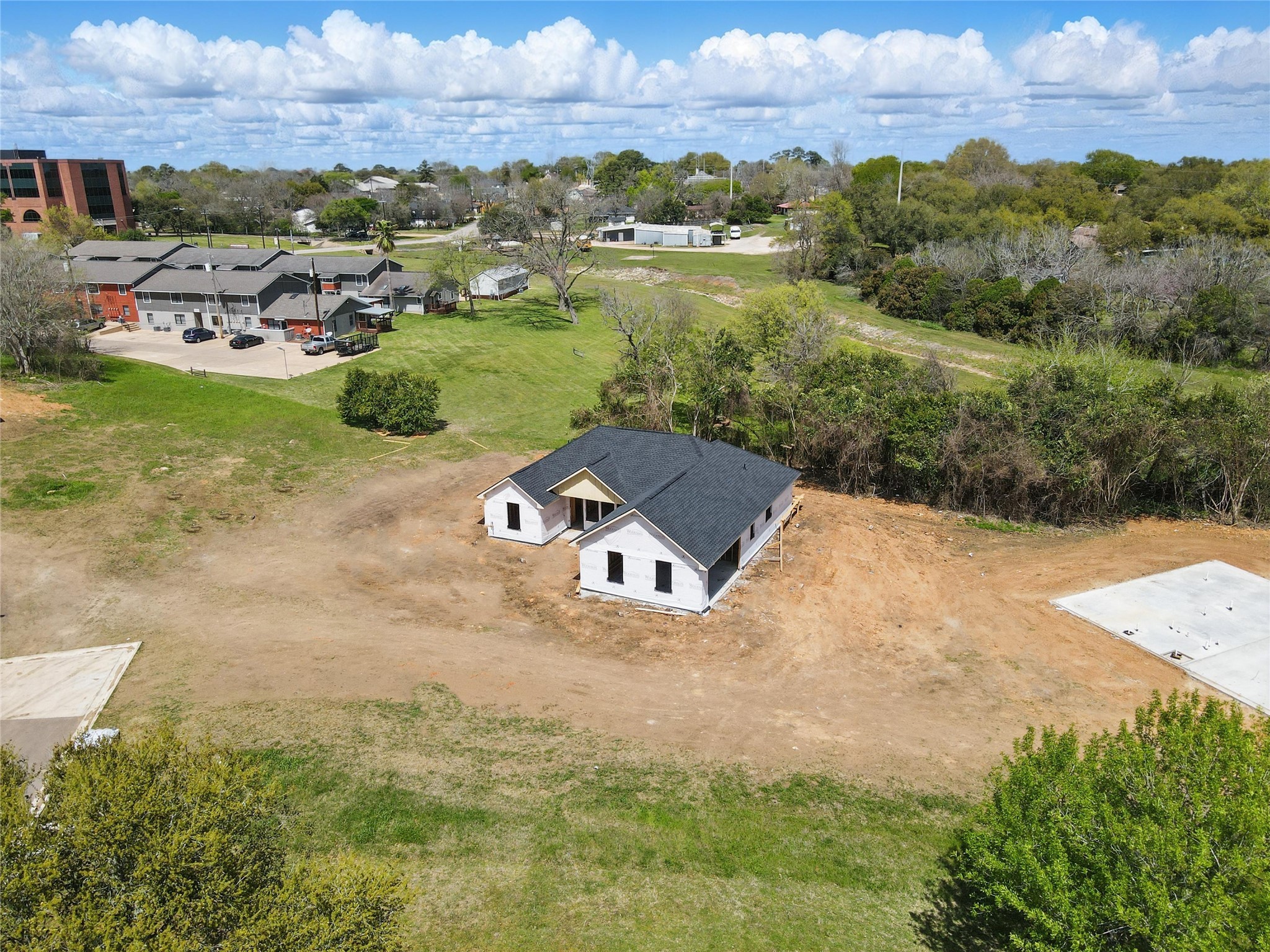 2318 Progress Drive Property Photo 4