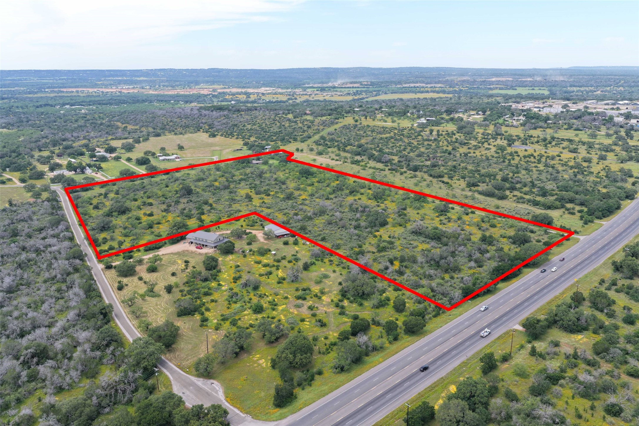 4820 N Us Hwy 281 Property Photo 1