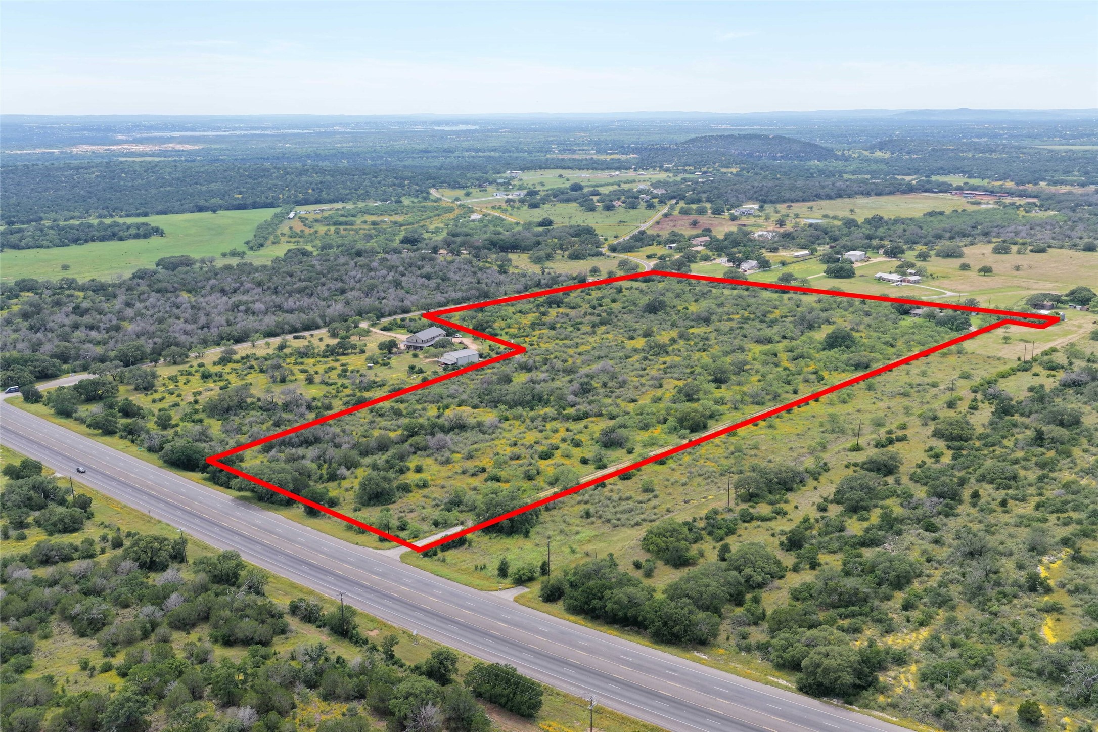 4820 N Us Hwy 281 Property Photo 2