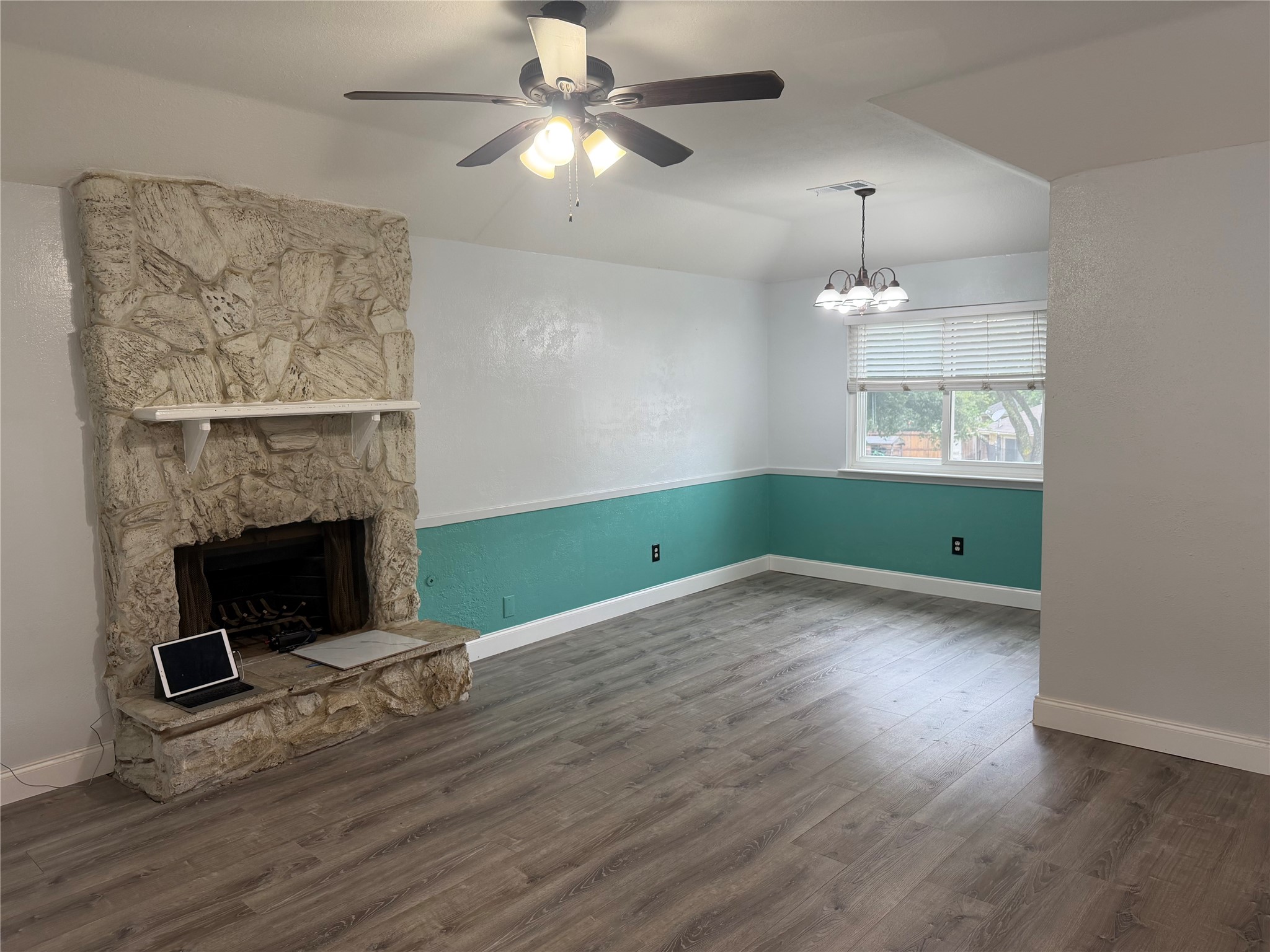 12306 Taylors Crossing Drive Property Photo 6