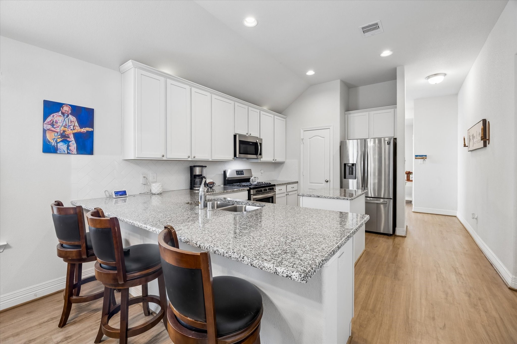 40526 Berylline Lane Property Photo 5
