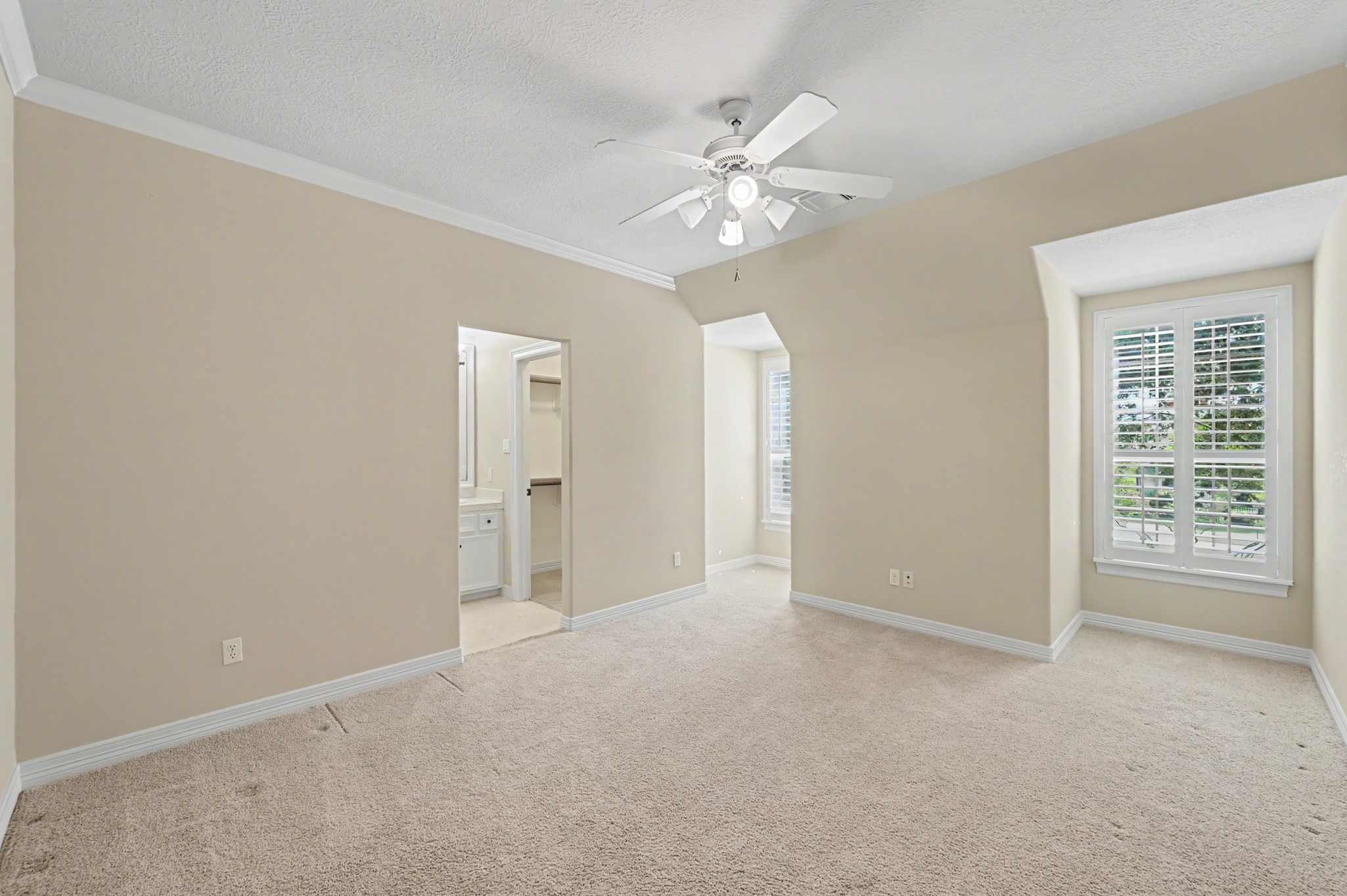8111 Machaelas Way Property Photo 39