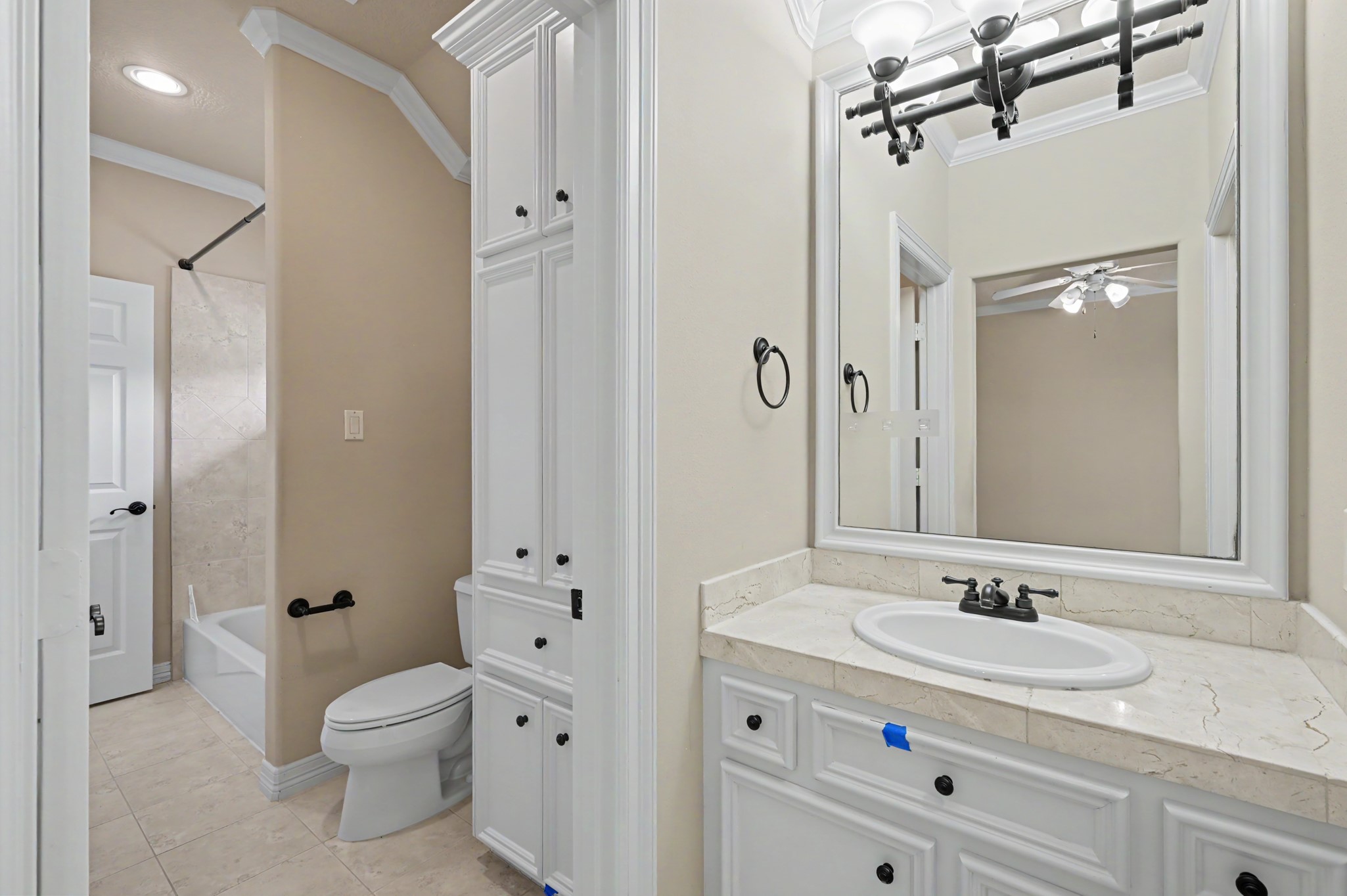 8111 Machaelas Way Property Photo 40