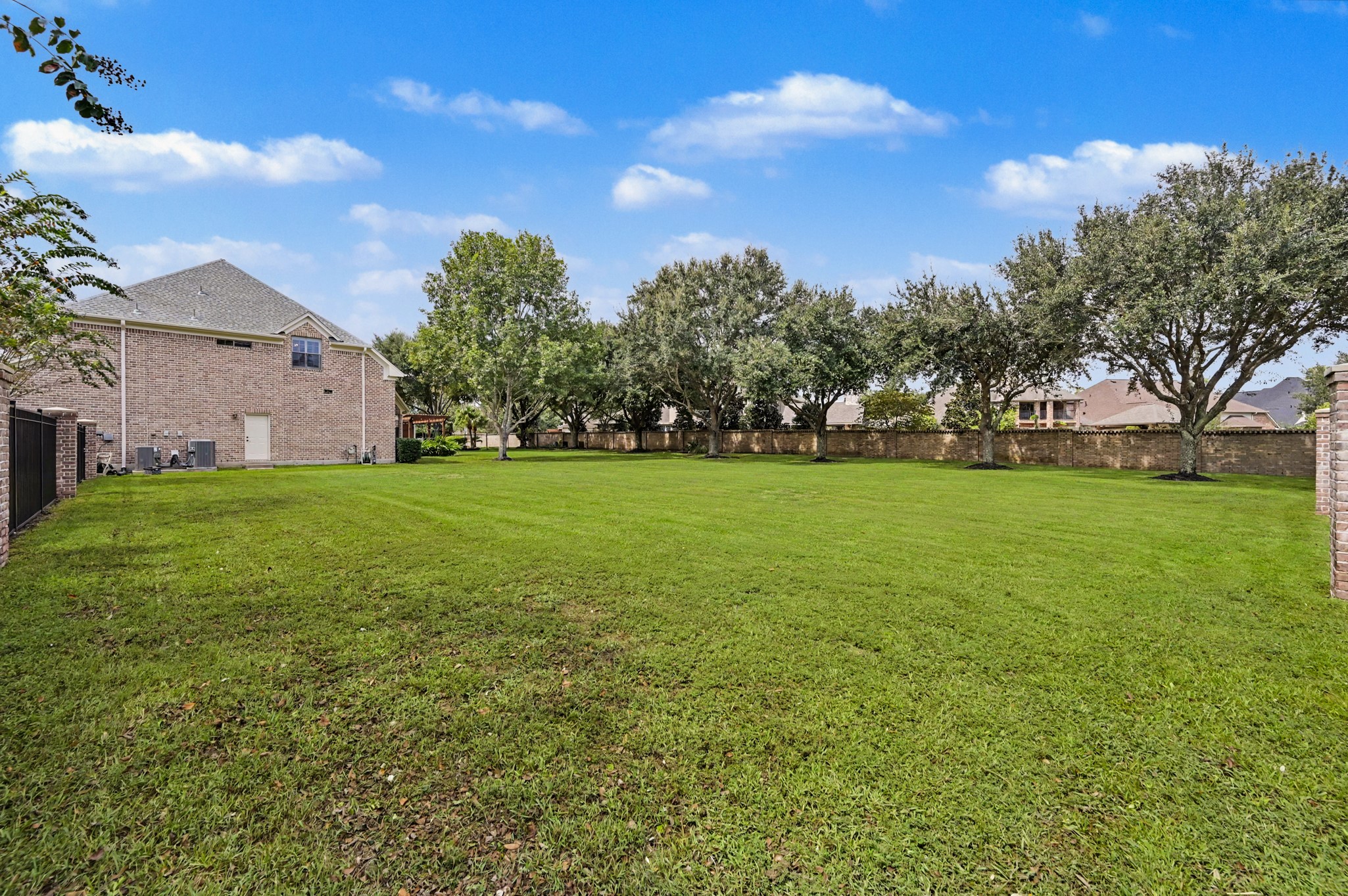 8111 Machaelas Way Property Photo 46