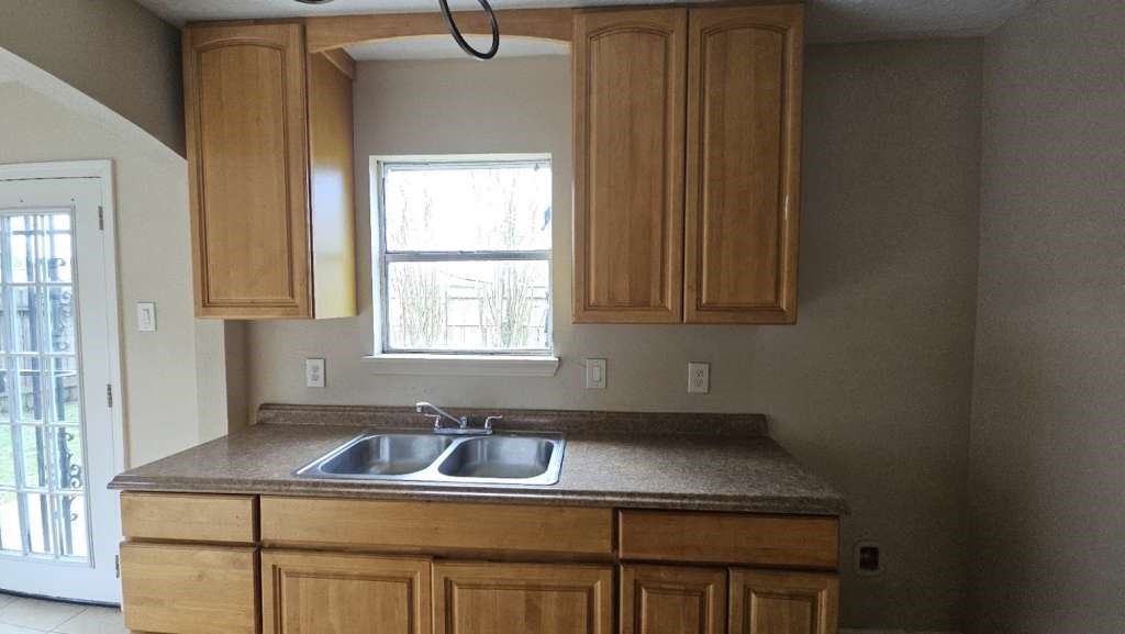 8715 Valley Ledge Drive Property Photo 6