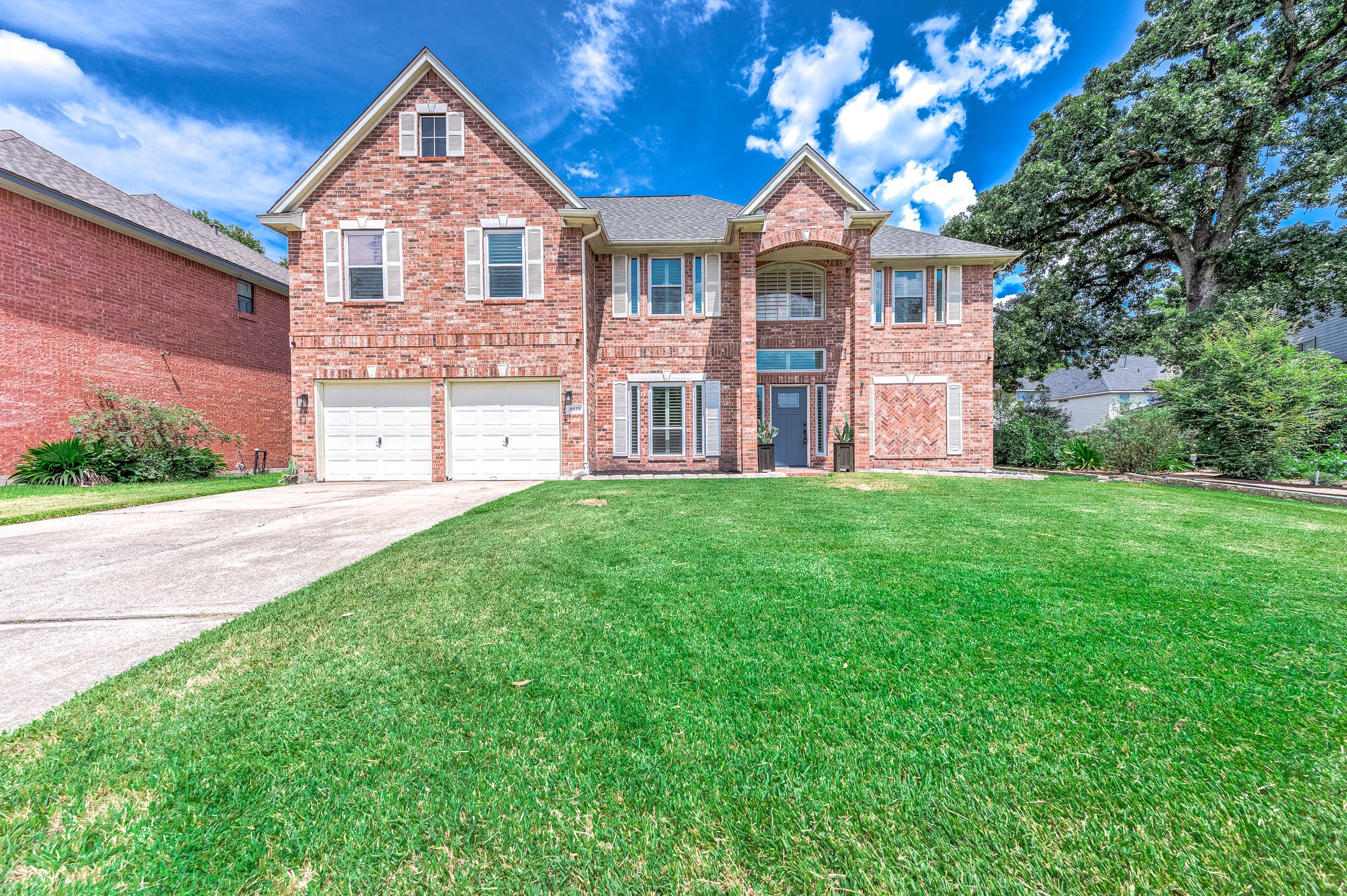8619 Joggers Lane Property Photo 1