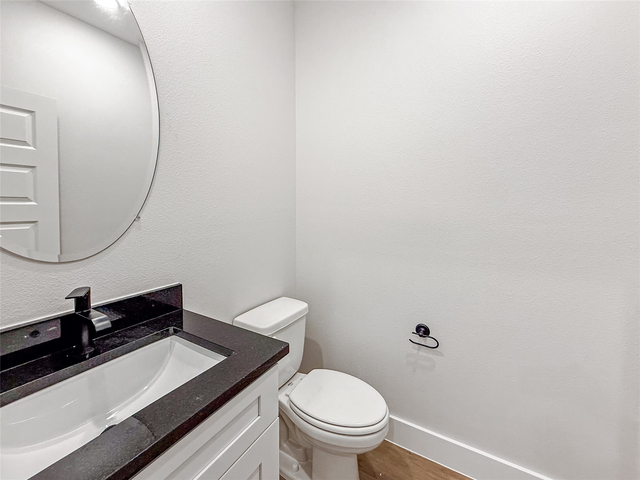5601 Mobeetie Loop Property Photo 7