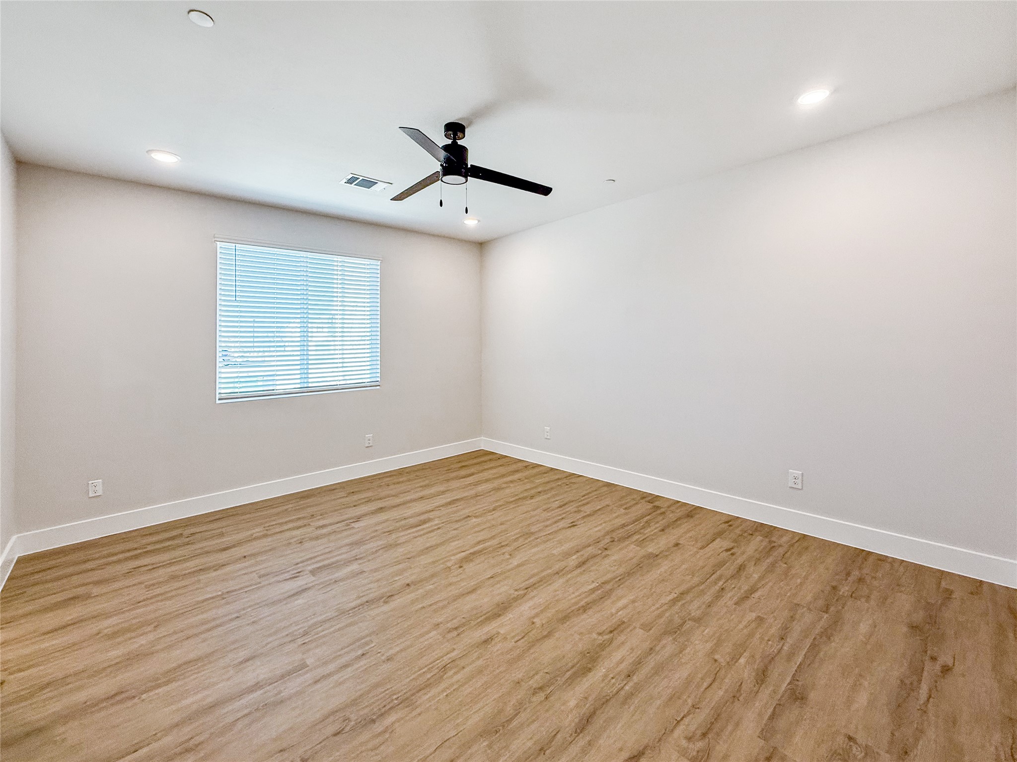 5601 Mobeetie Loop Property Photo 26