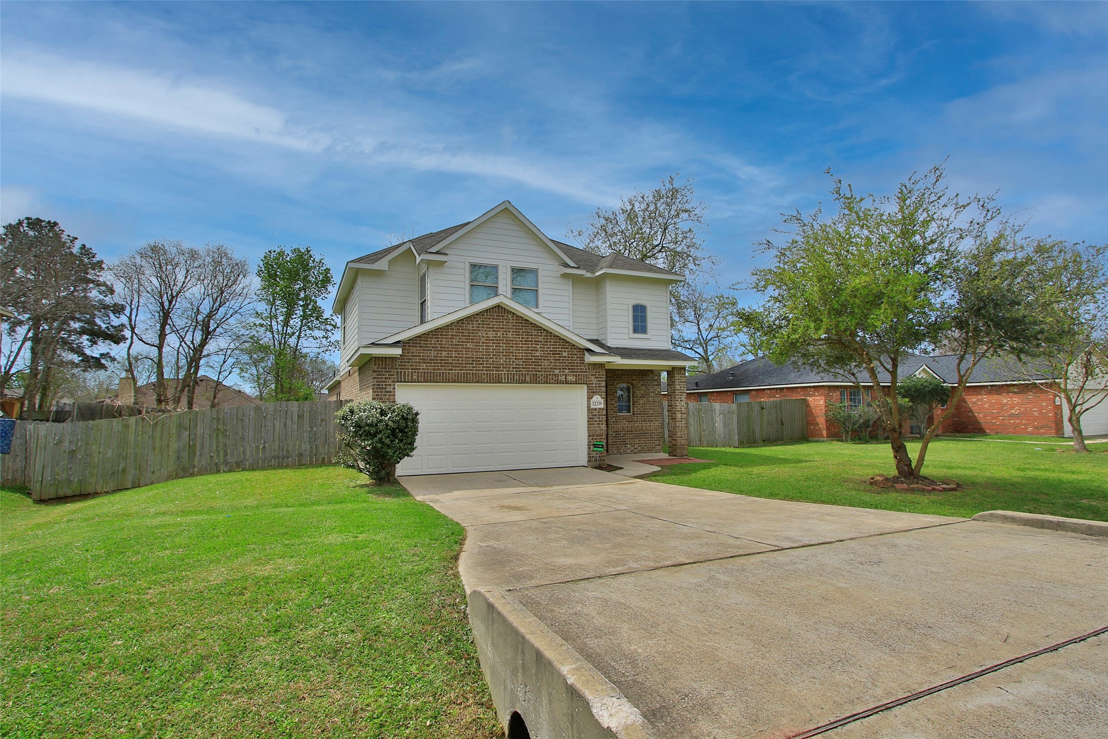 12339 Ridgecrest Drive Property Photo 2