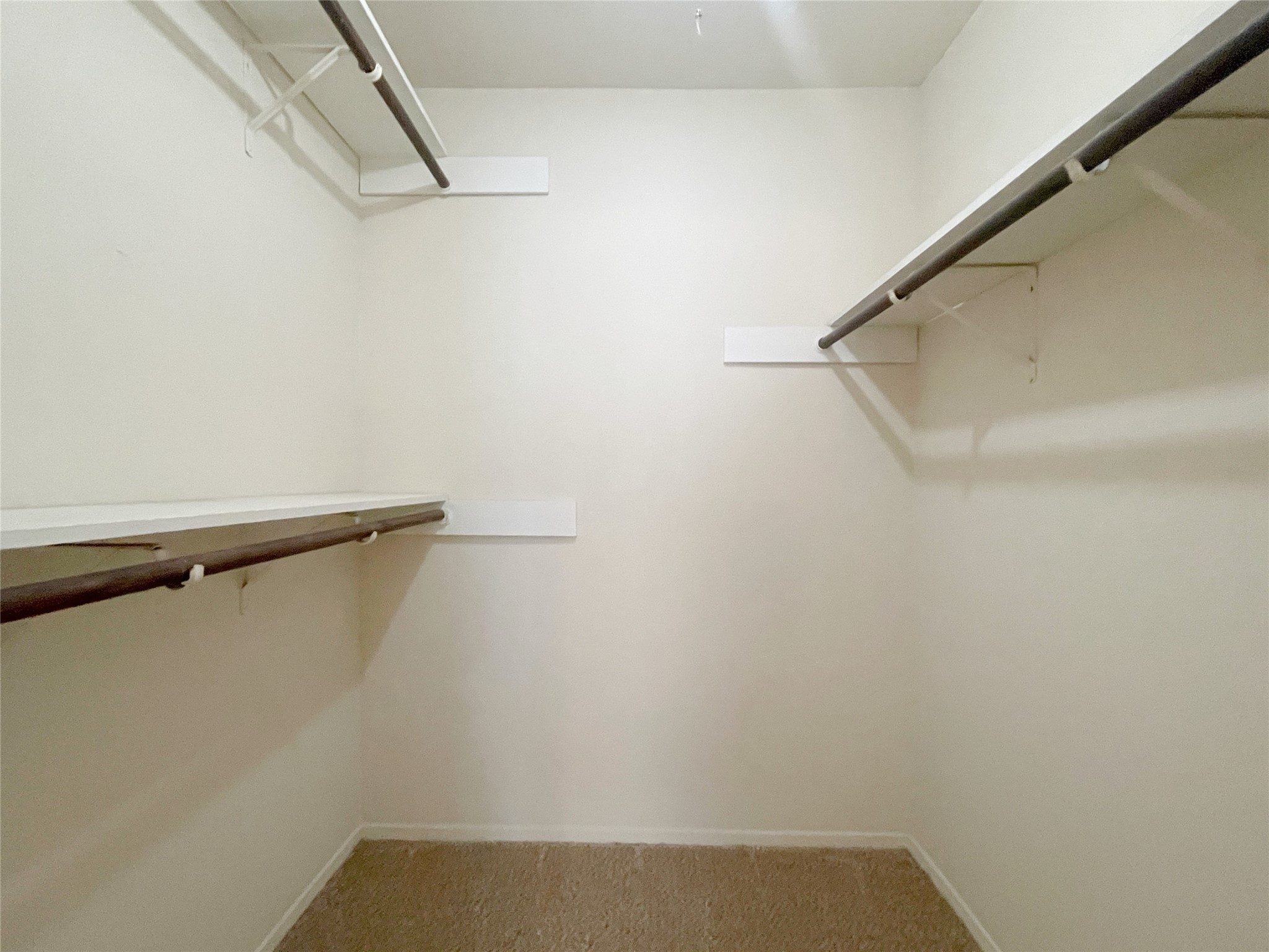 19010 Kemble Road Property Photo 13