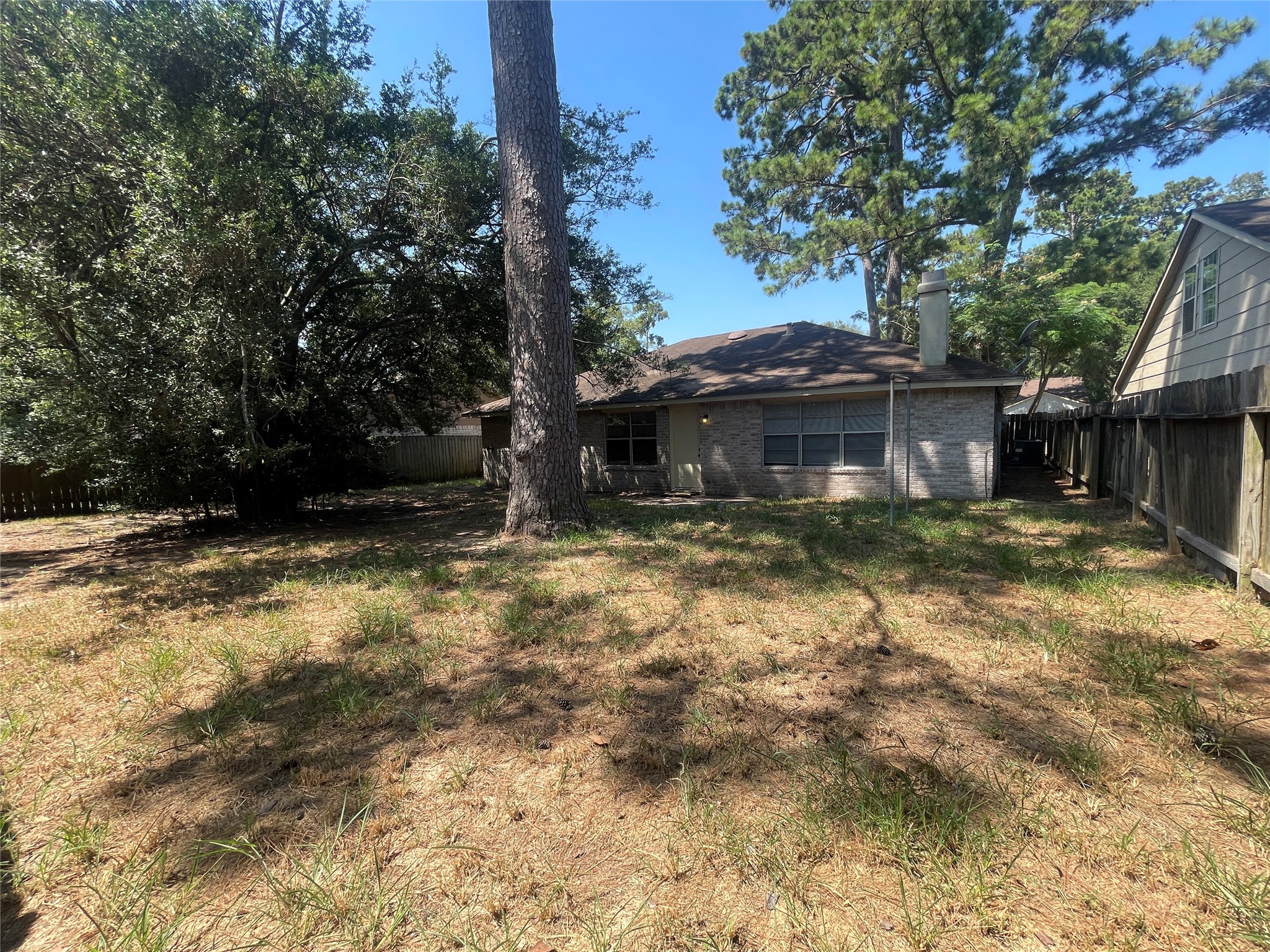 19010 Kemble Road Property Photo 14