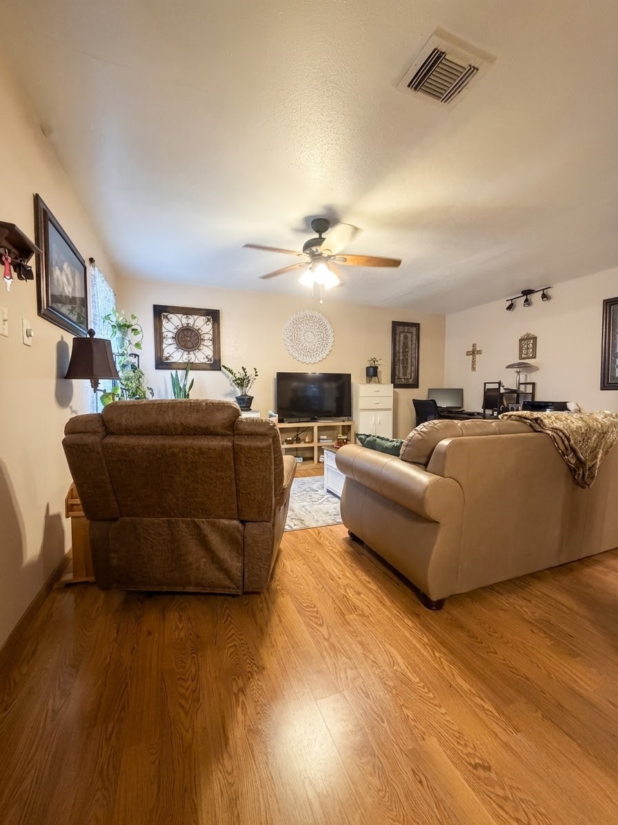 2750 Tinechester Drive Property Photo 3