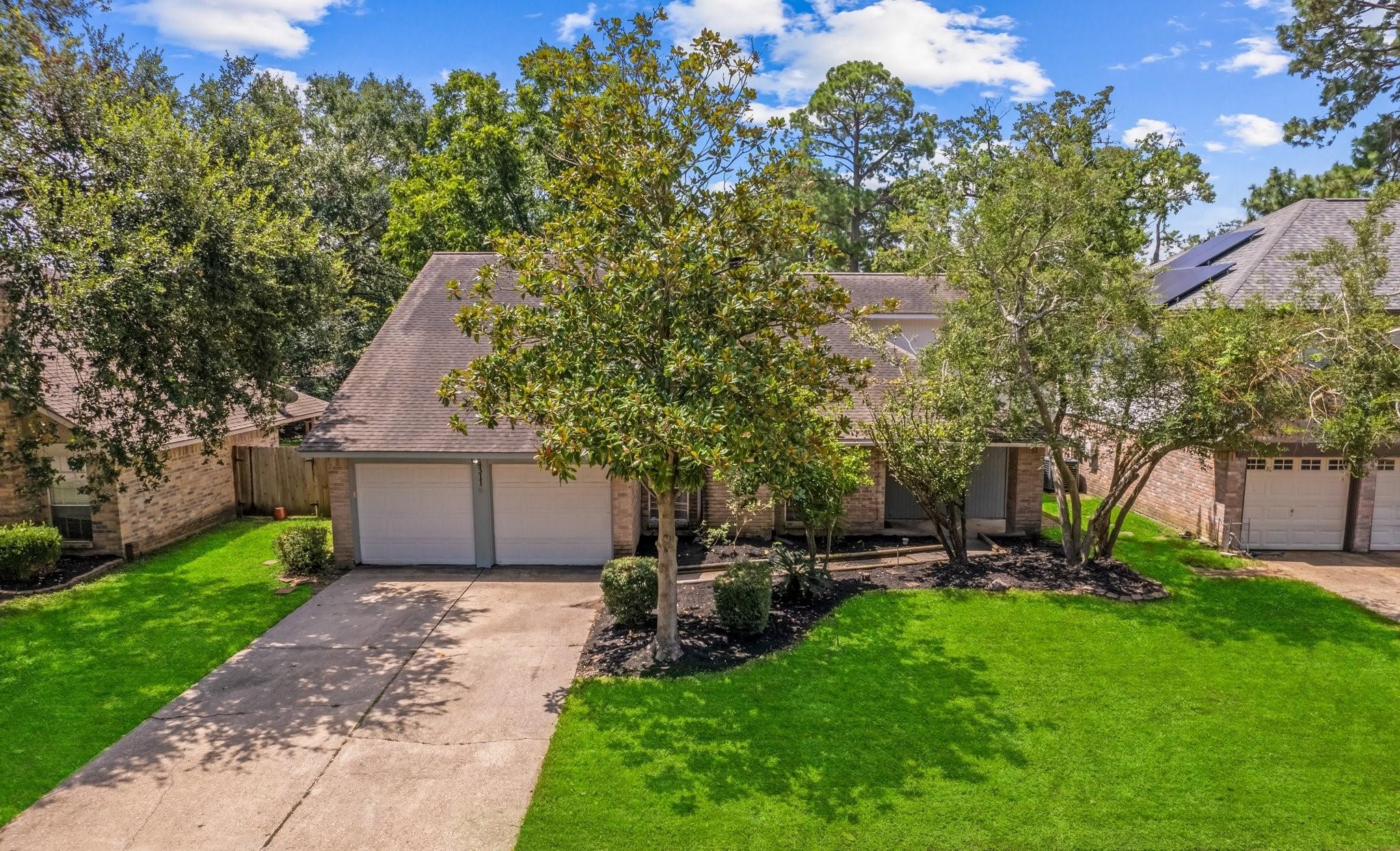 4311 Piney Creek Lane Property Photo 2