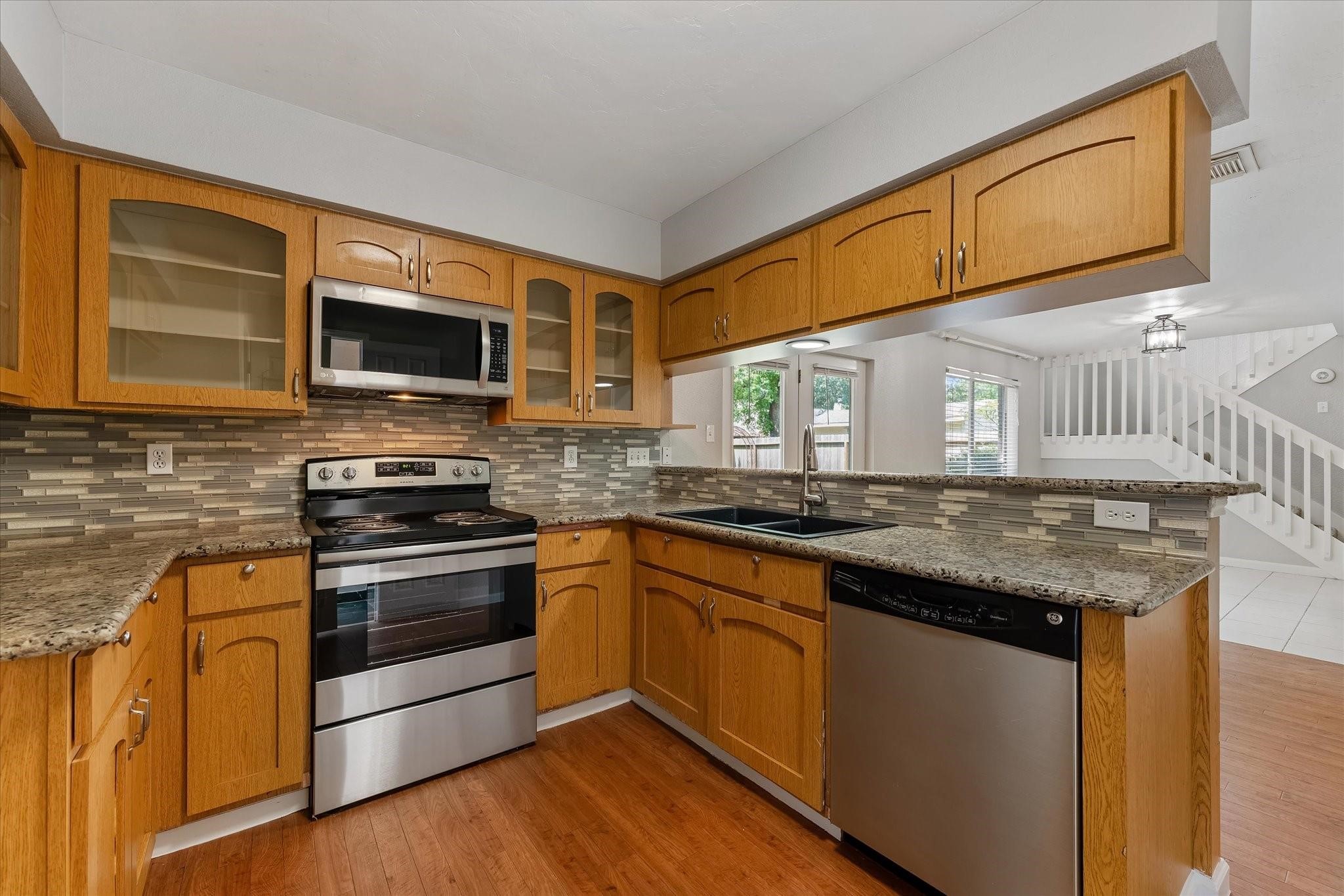 4311 Piney Creek Lane Property Photo 11
